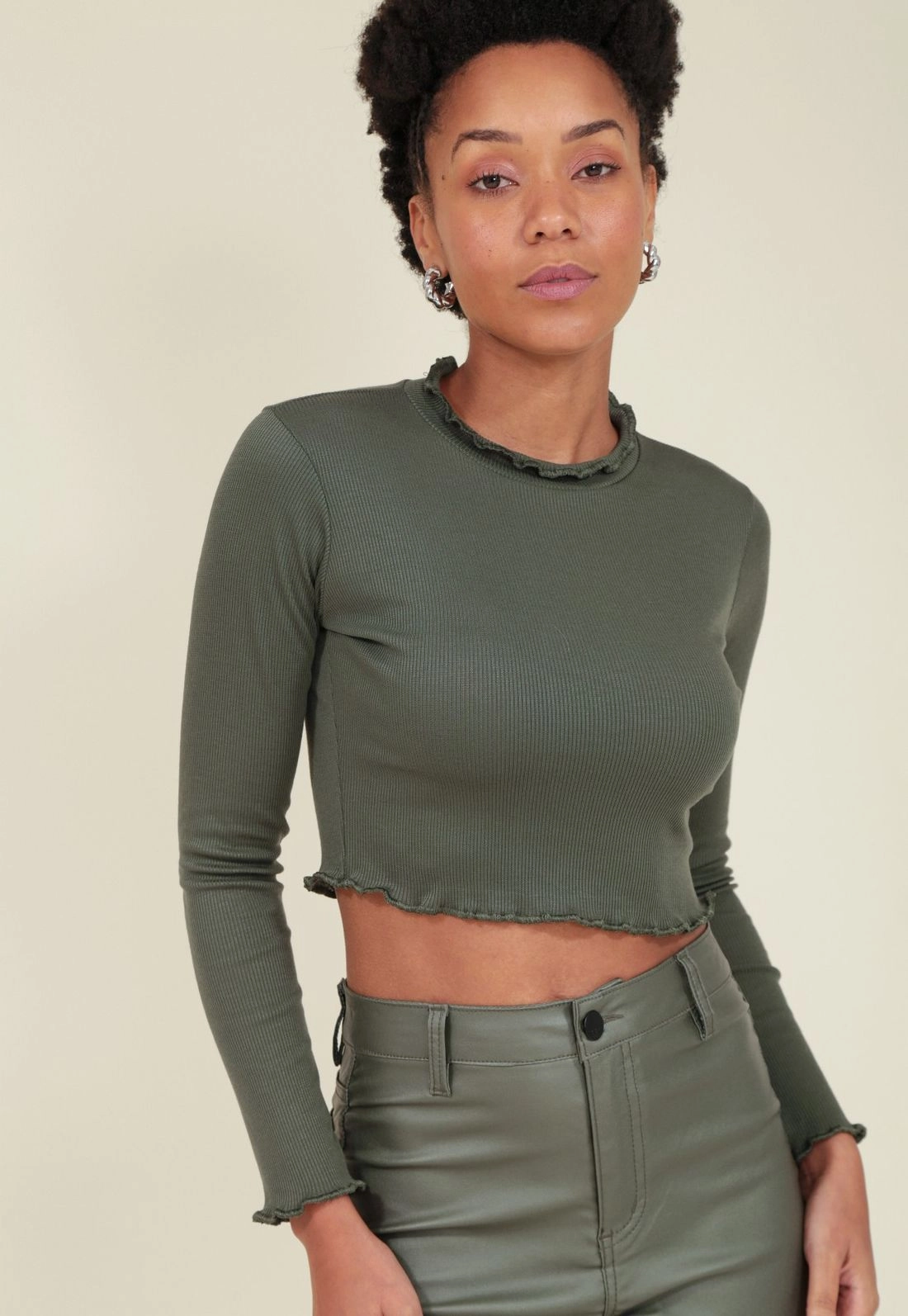 Blusa Cropped Manga Longa Frufru
