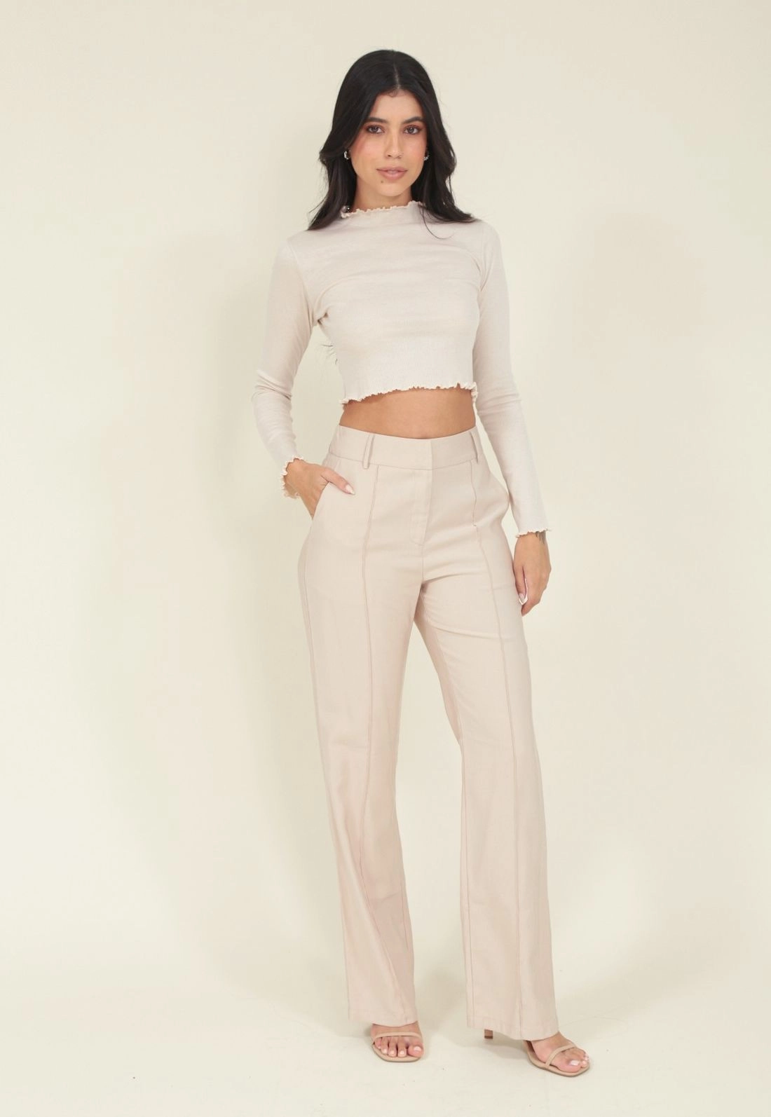 Blusa Cropped Manga Longa Frufru