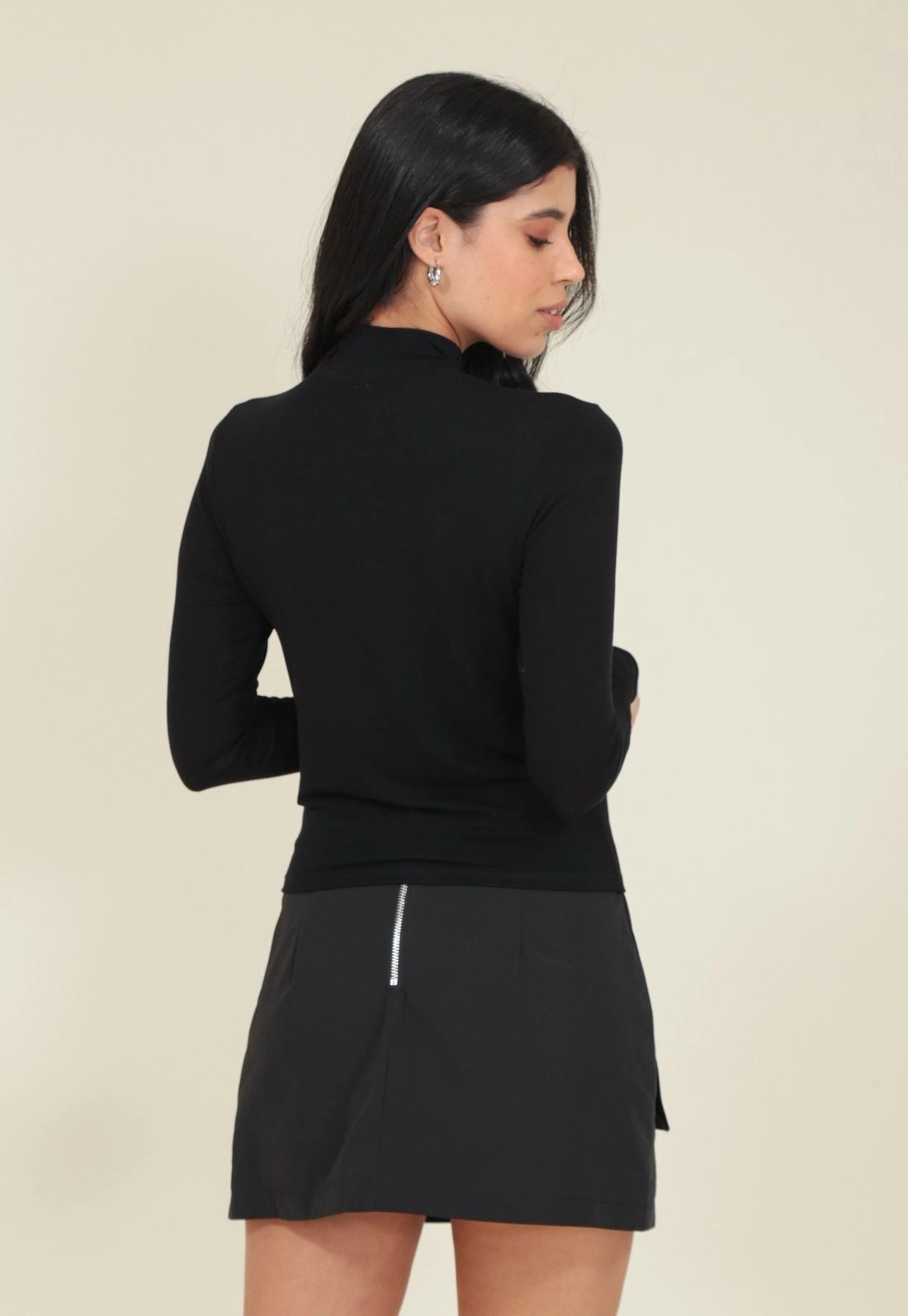 Blusa Básica Malha Tricô Manga Longa Gola Alta