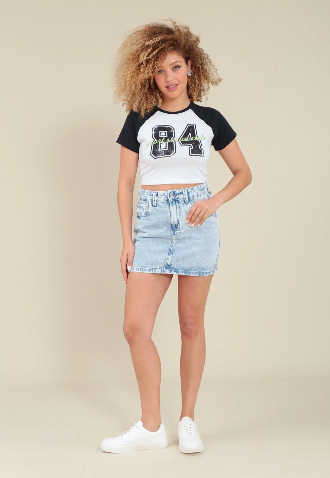 Blusa Cropped Em Cotton Manga Curta Raglã 84