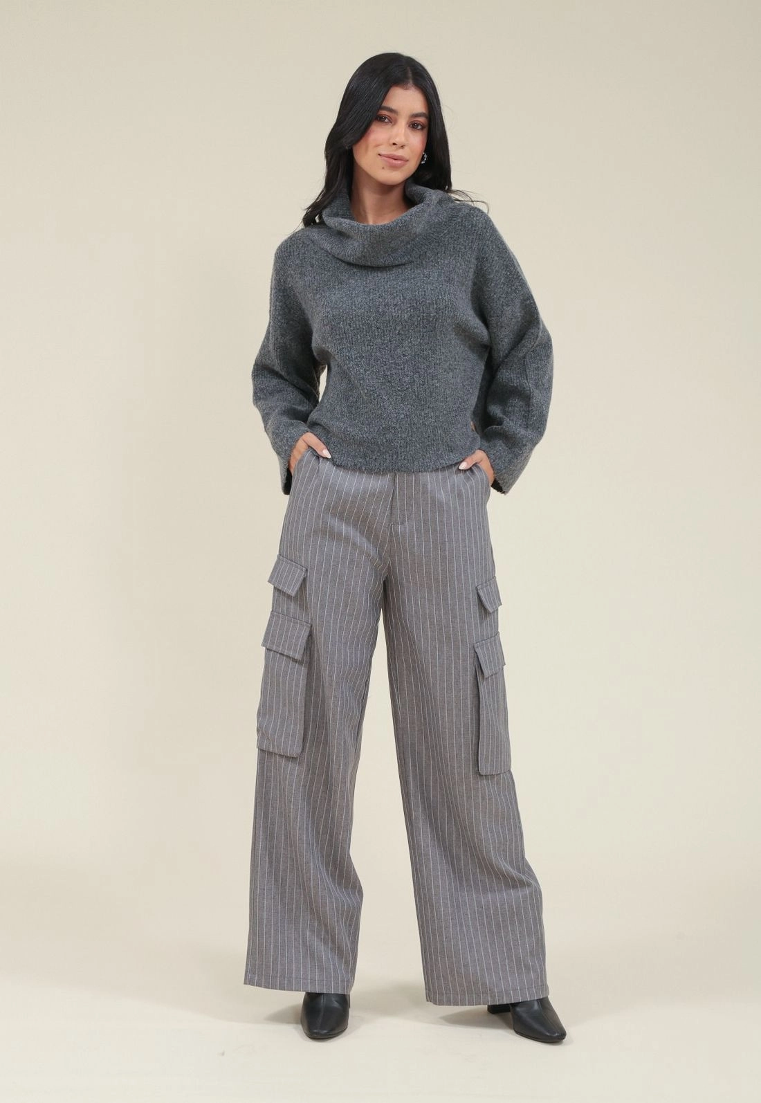 Blusa Tricô Oversized Manga Longa Ampla E Gola Alta