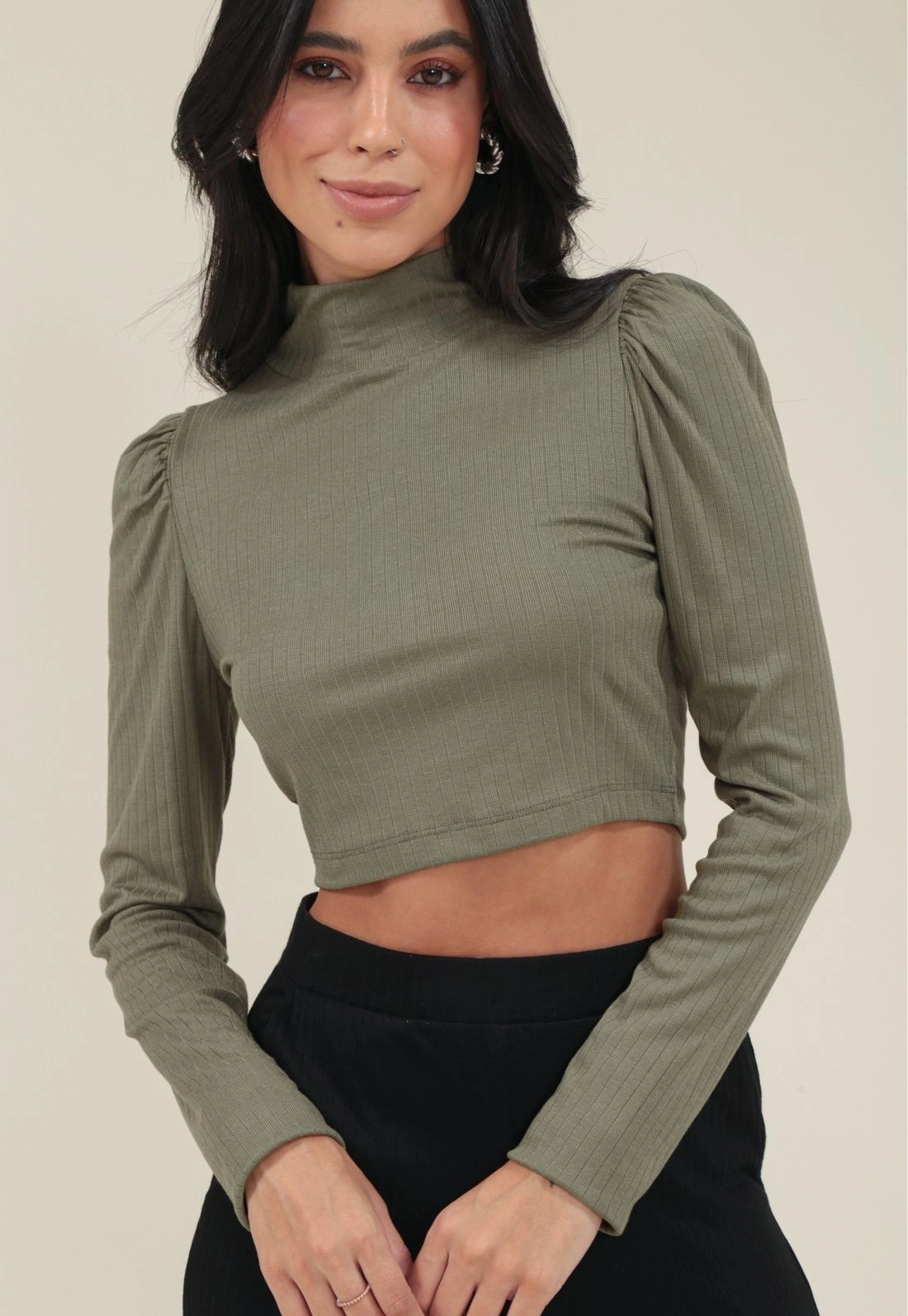 Blusa Malha Canelada Cropped Gola Alta