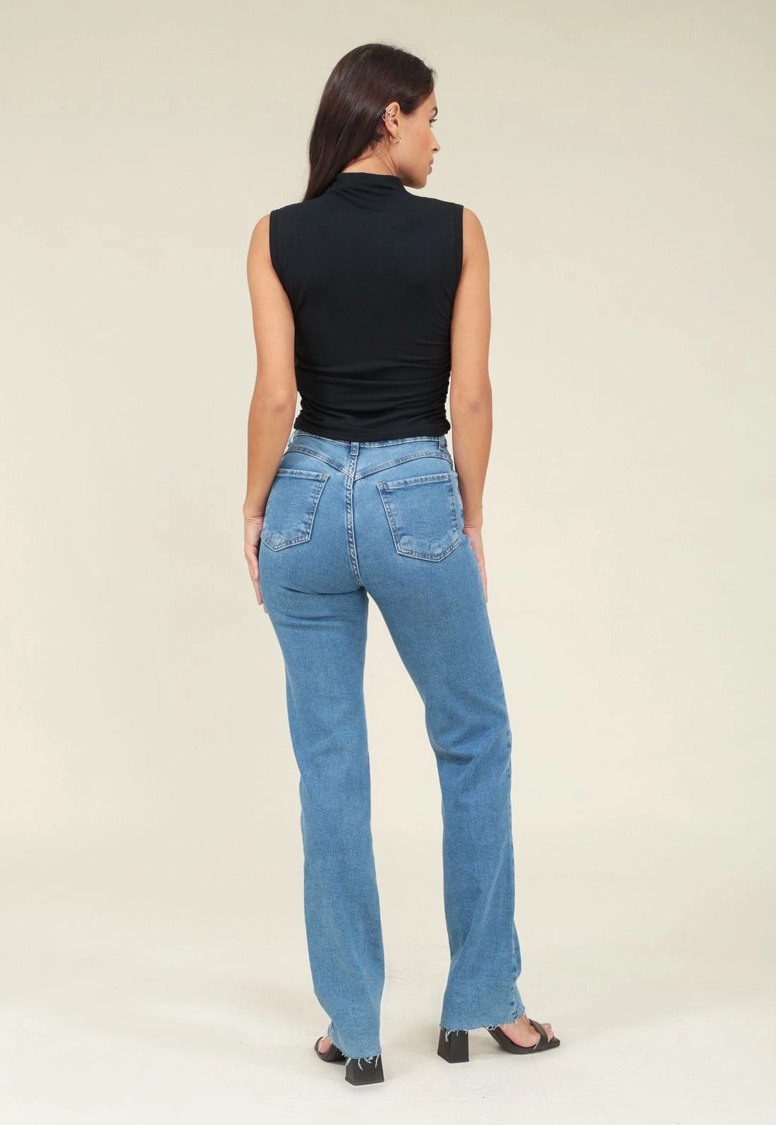 Calça Jeans Reta Com Lycra