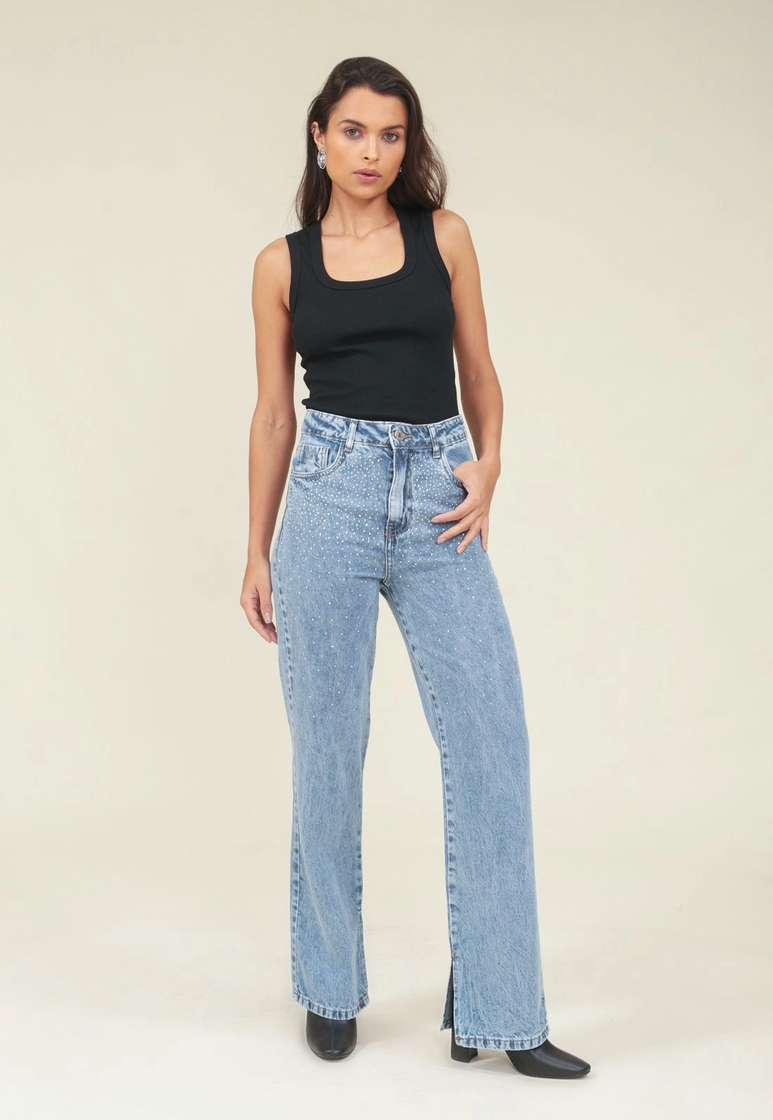 Calça Jeans Reta Com Strass