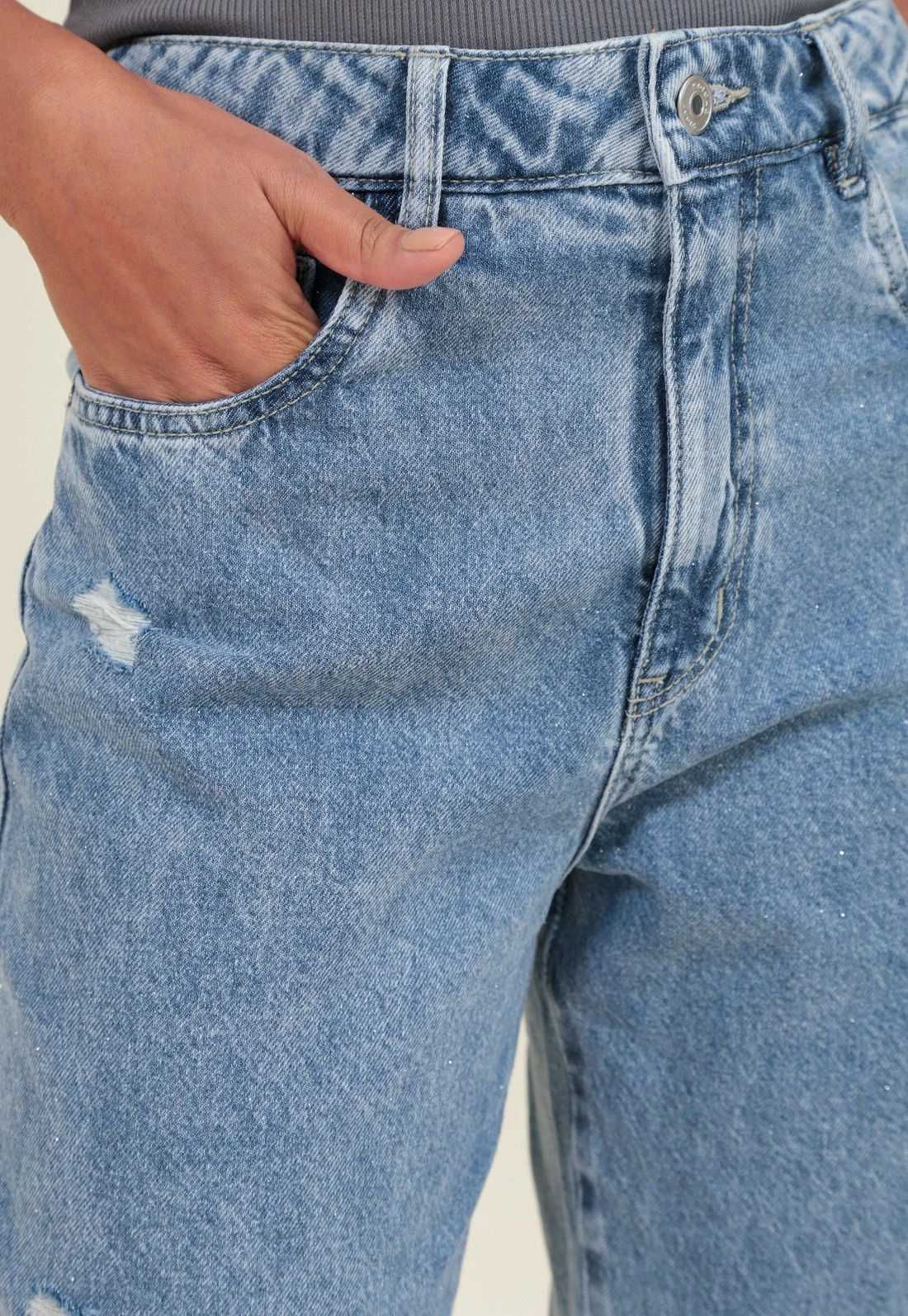 Calça Jeans Mom Com Glitter