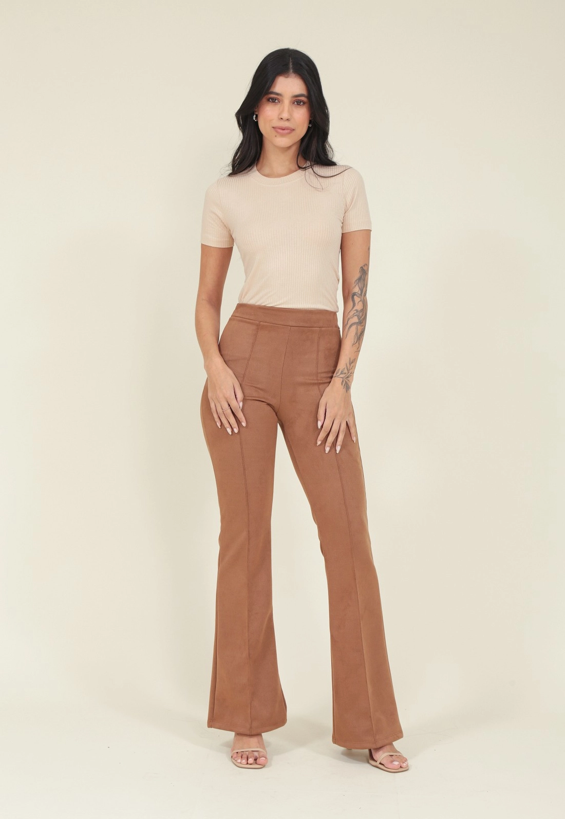 Calça Flare Suede Com Nervura