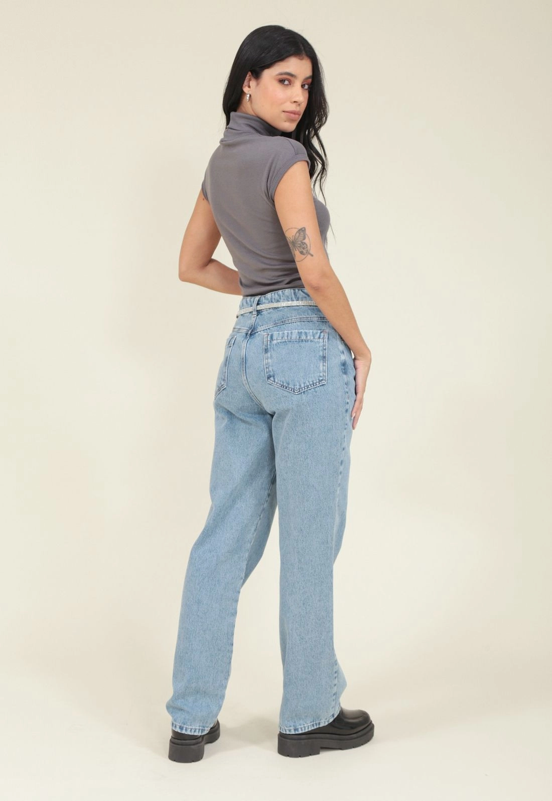Calça Reta Cinto Strass