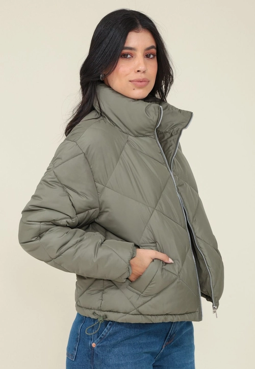 Jaqueta Nylon Matelassê Losango Com Gola Alta