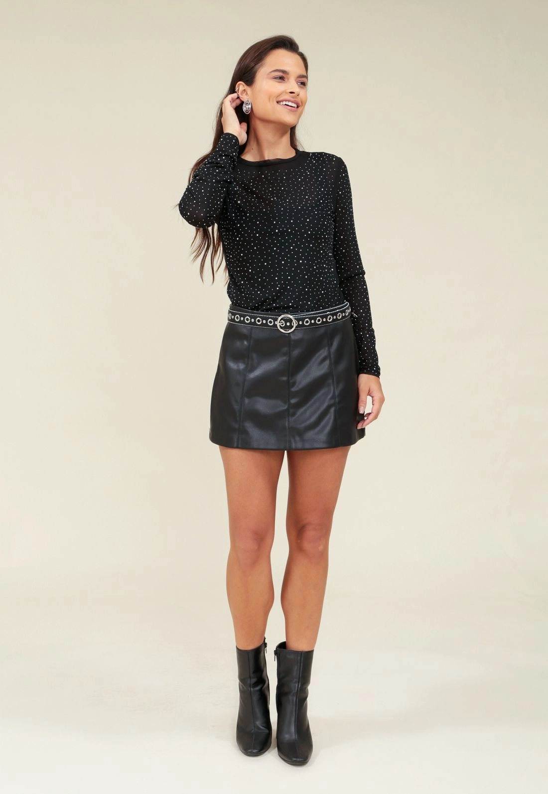 Blusa Tule Manga Longa Com Hot Fix