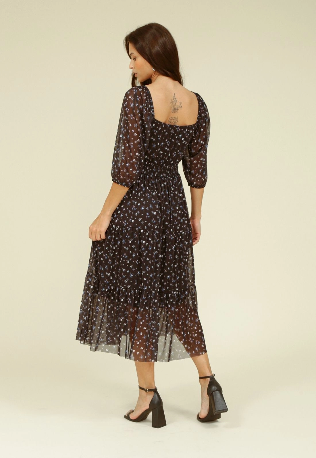 Vestido Midi Em Tule Estampado Liberty Com Franzido No Decote