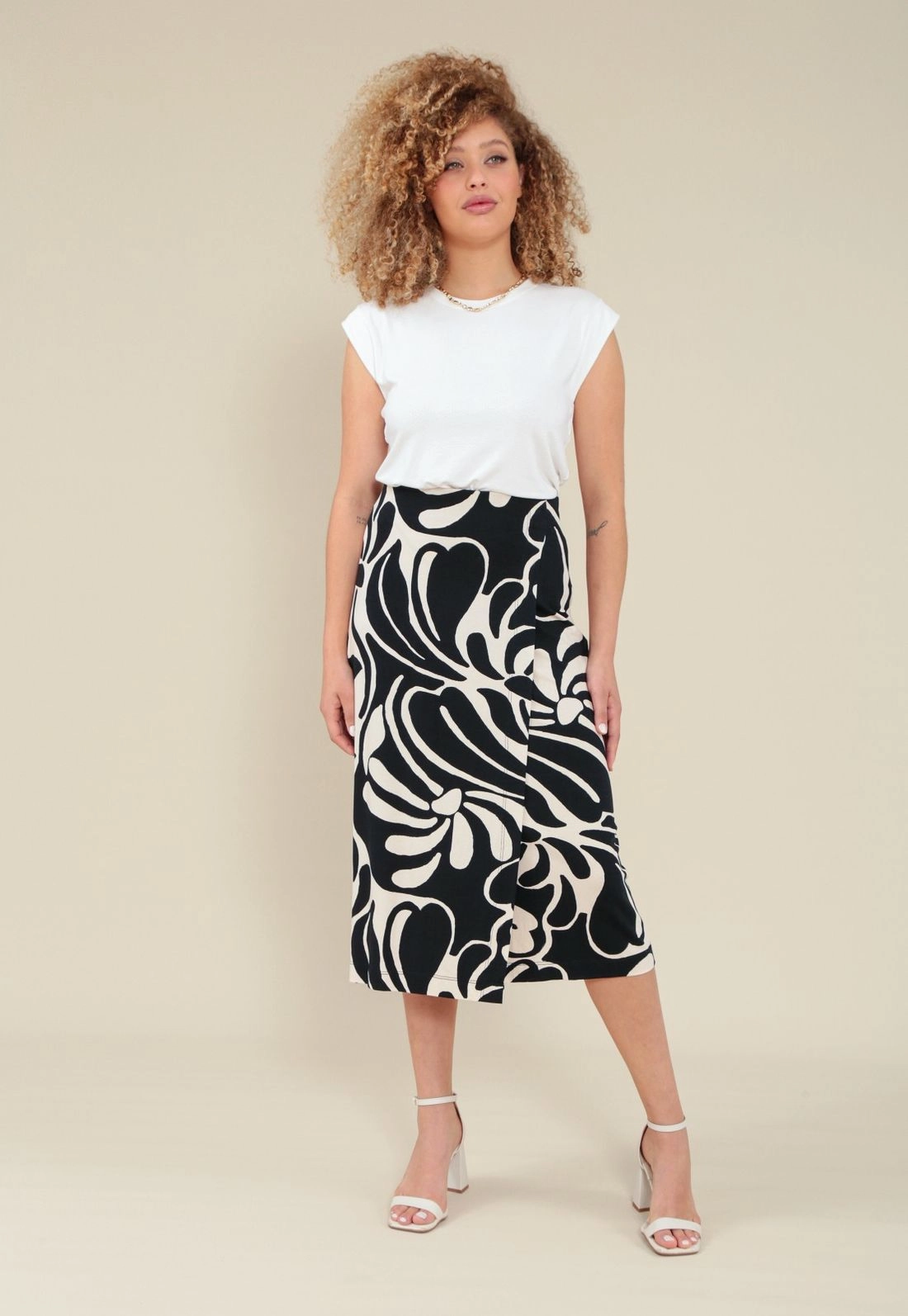 Saia Midi Pareo Em Malha Estampada Bicolor
