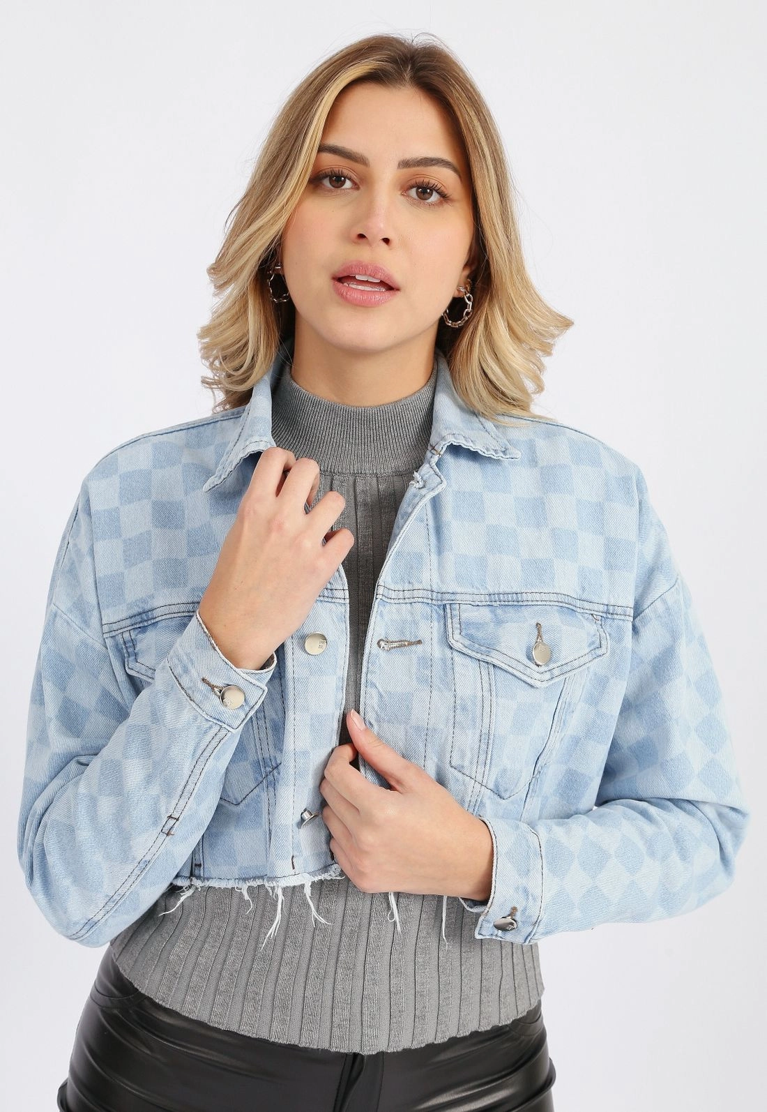Jaqueta Jeans Cropped Quadriculada