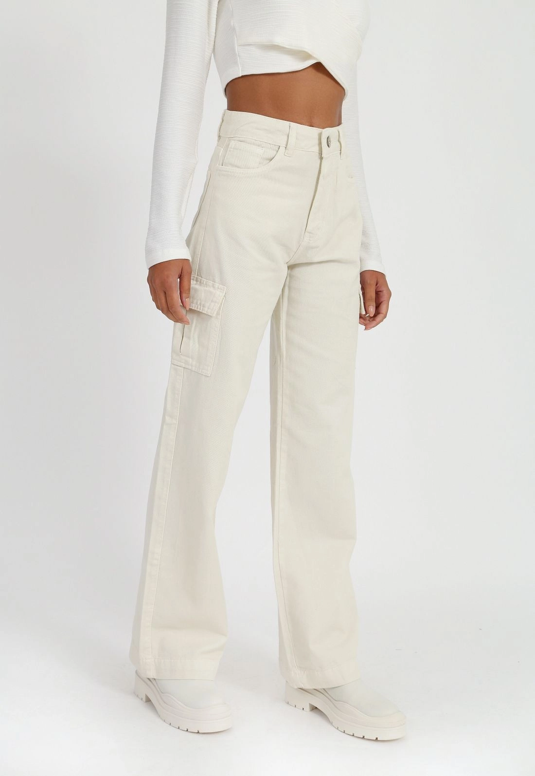 Calça Sarja Wide Leg Bolso Cargo