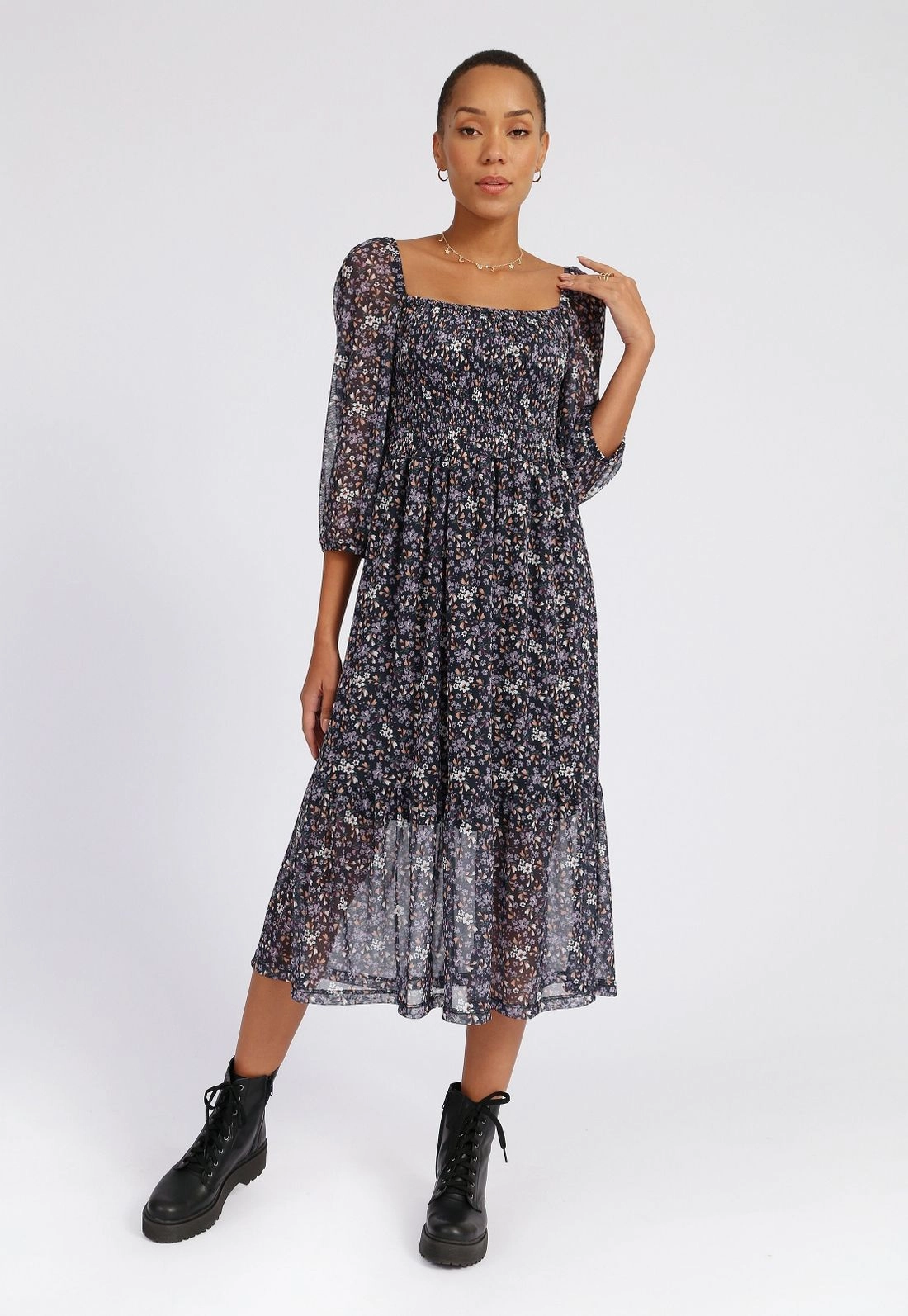 Vestido Tule Manga Curta Liberty