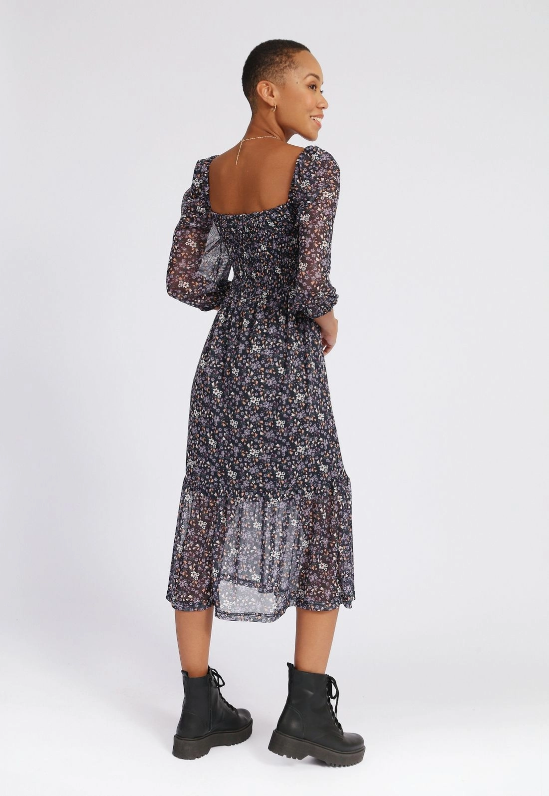 Vestido Tule Manga Curta Liberty