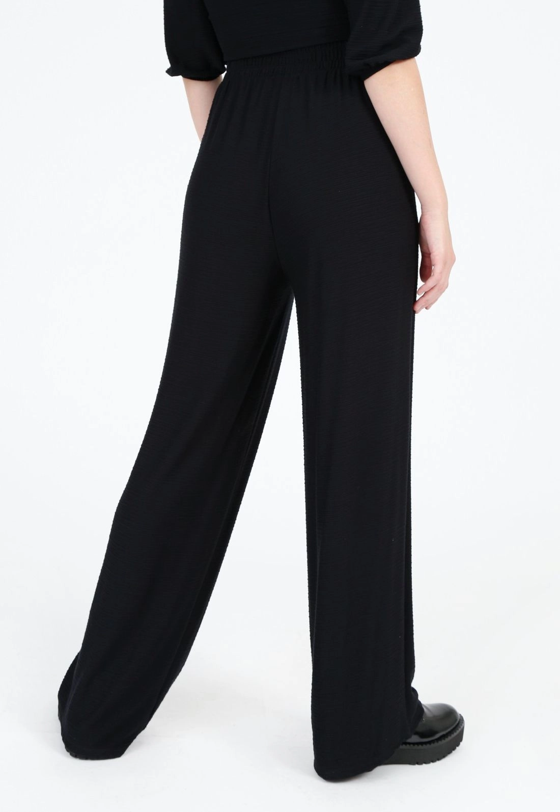 Calça Malha Pantalona Bolso