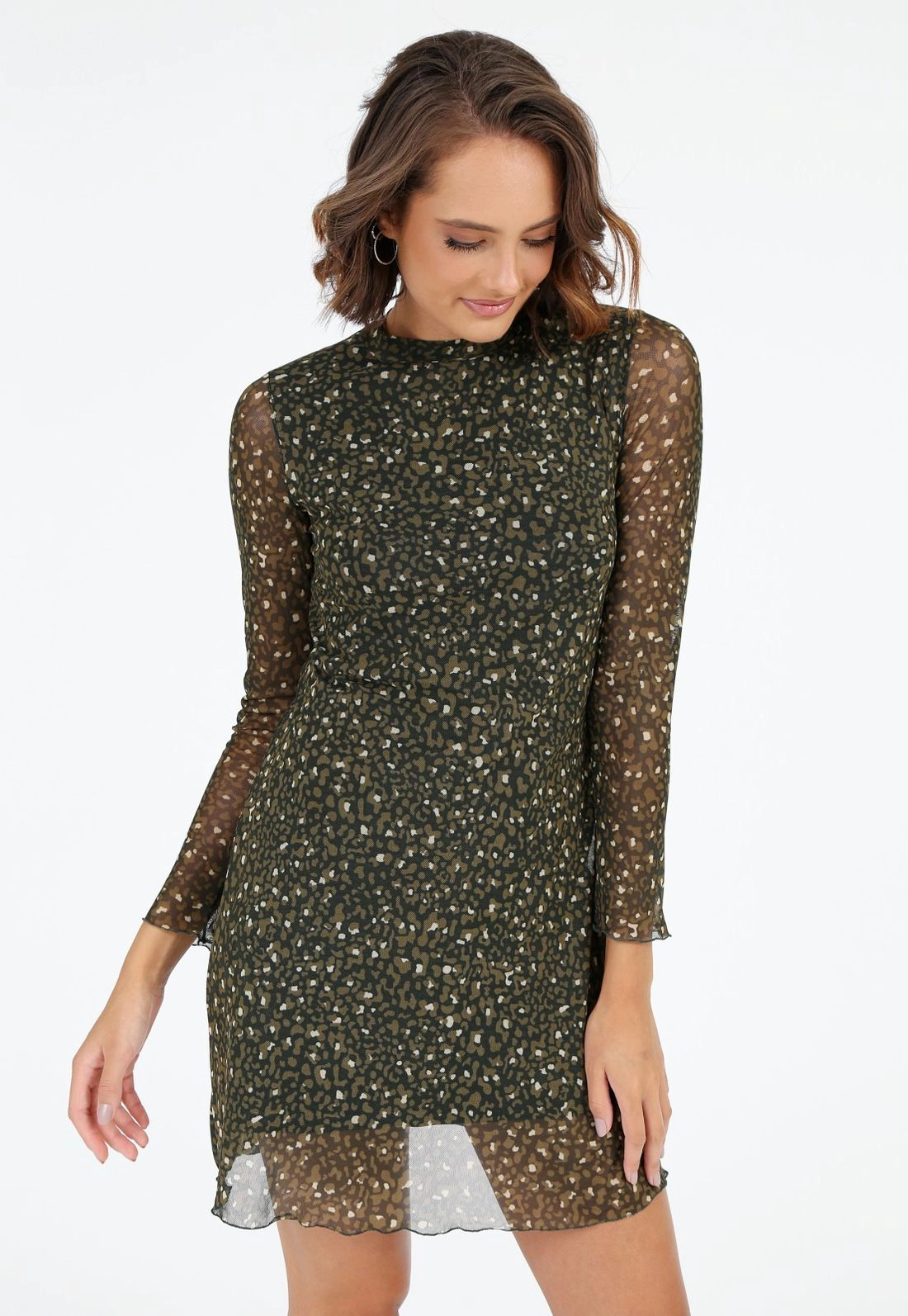 Vestido Tule Manga Longa Onça