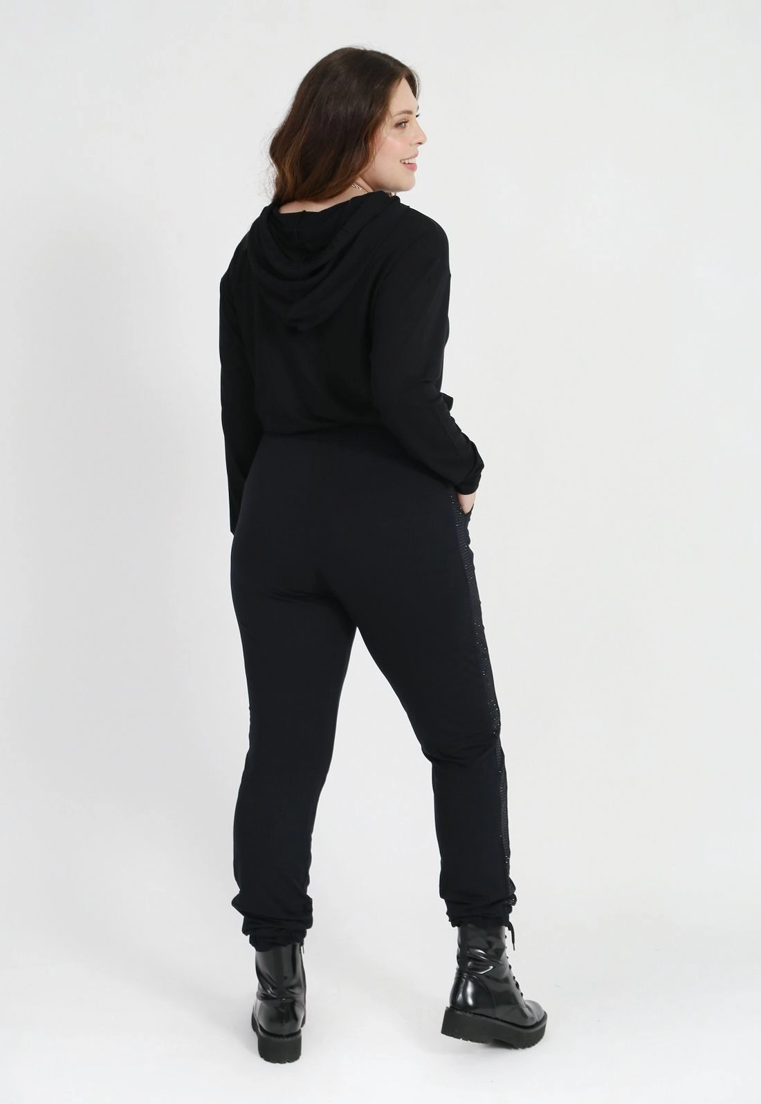 Calça Jogger Aplique