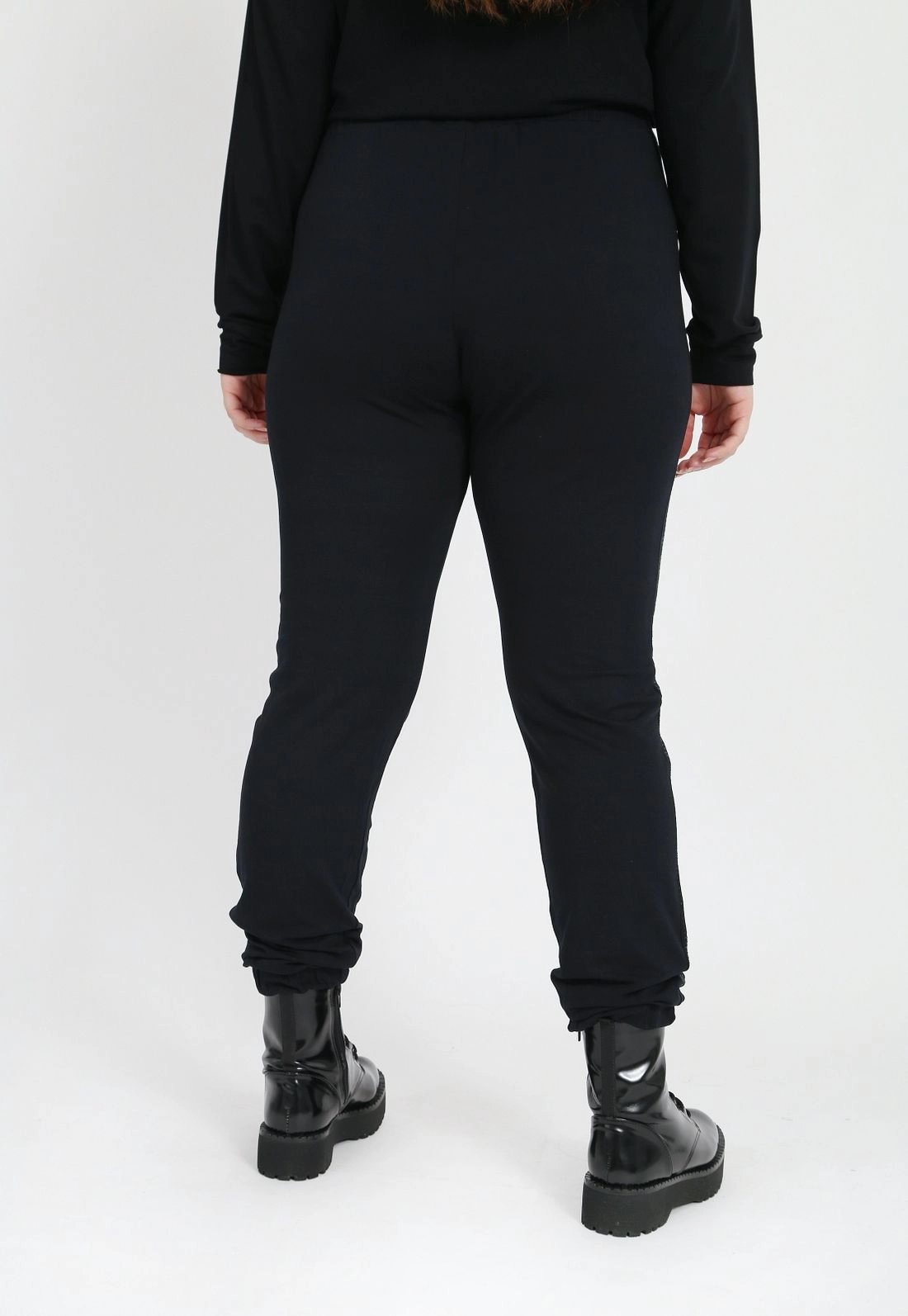 Calça Jogger Aplique