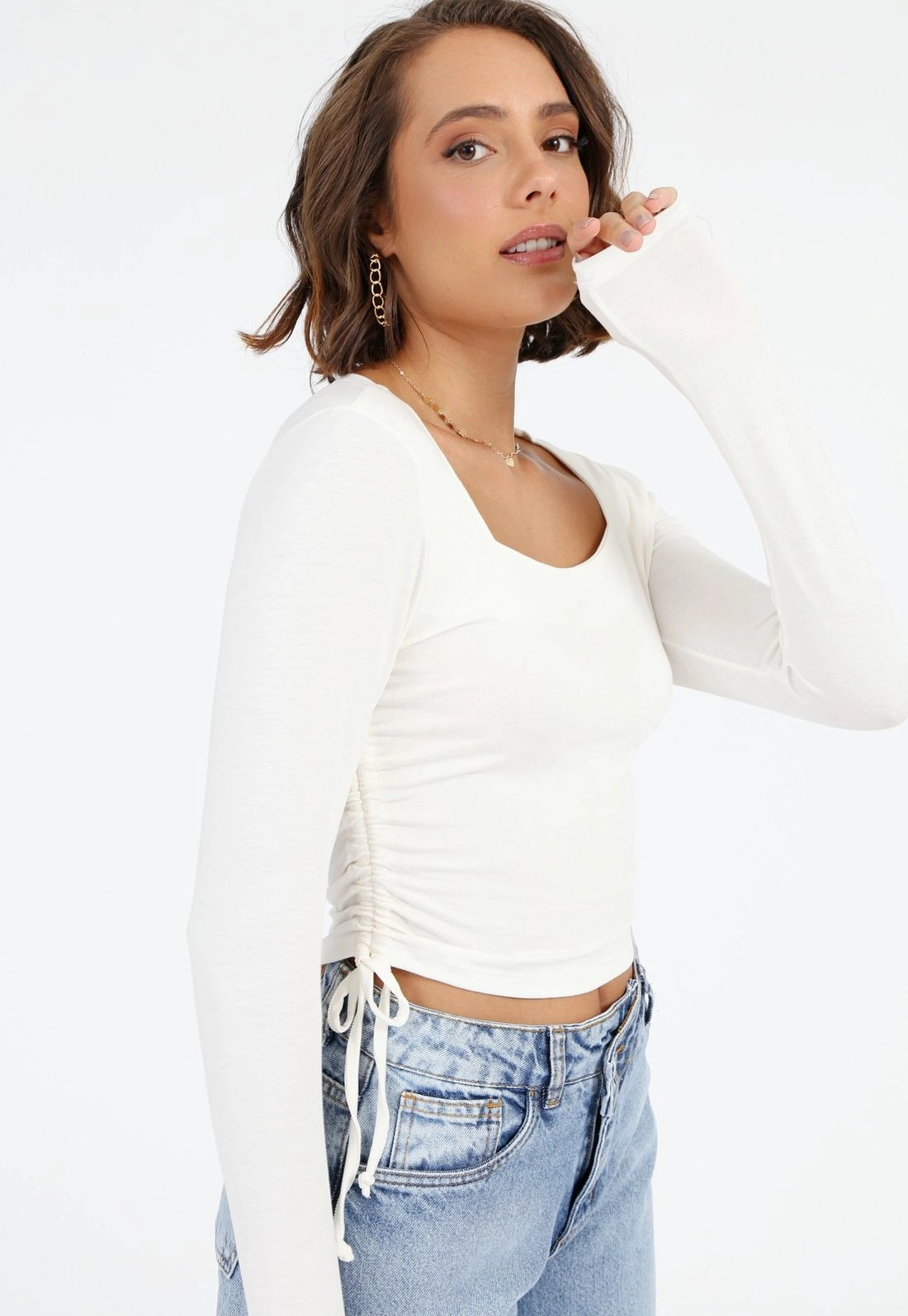 Blusa Decote Quadrado Puxador
