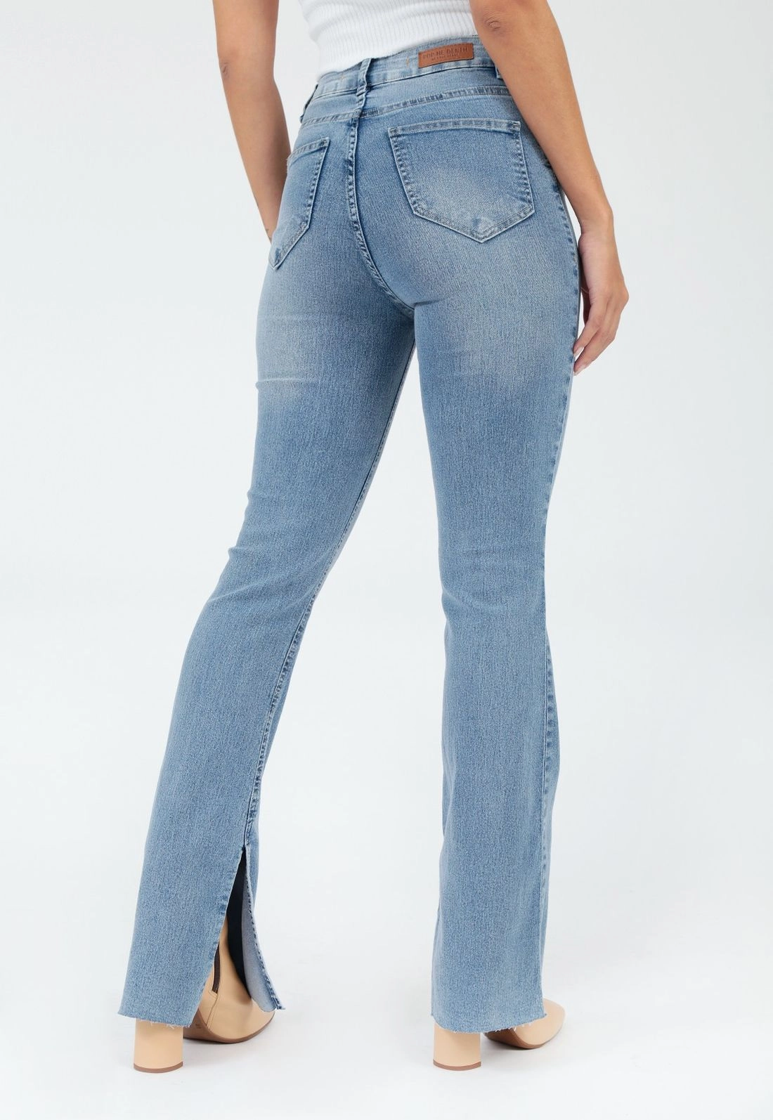 Calça Jeans Flare Fenda