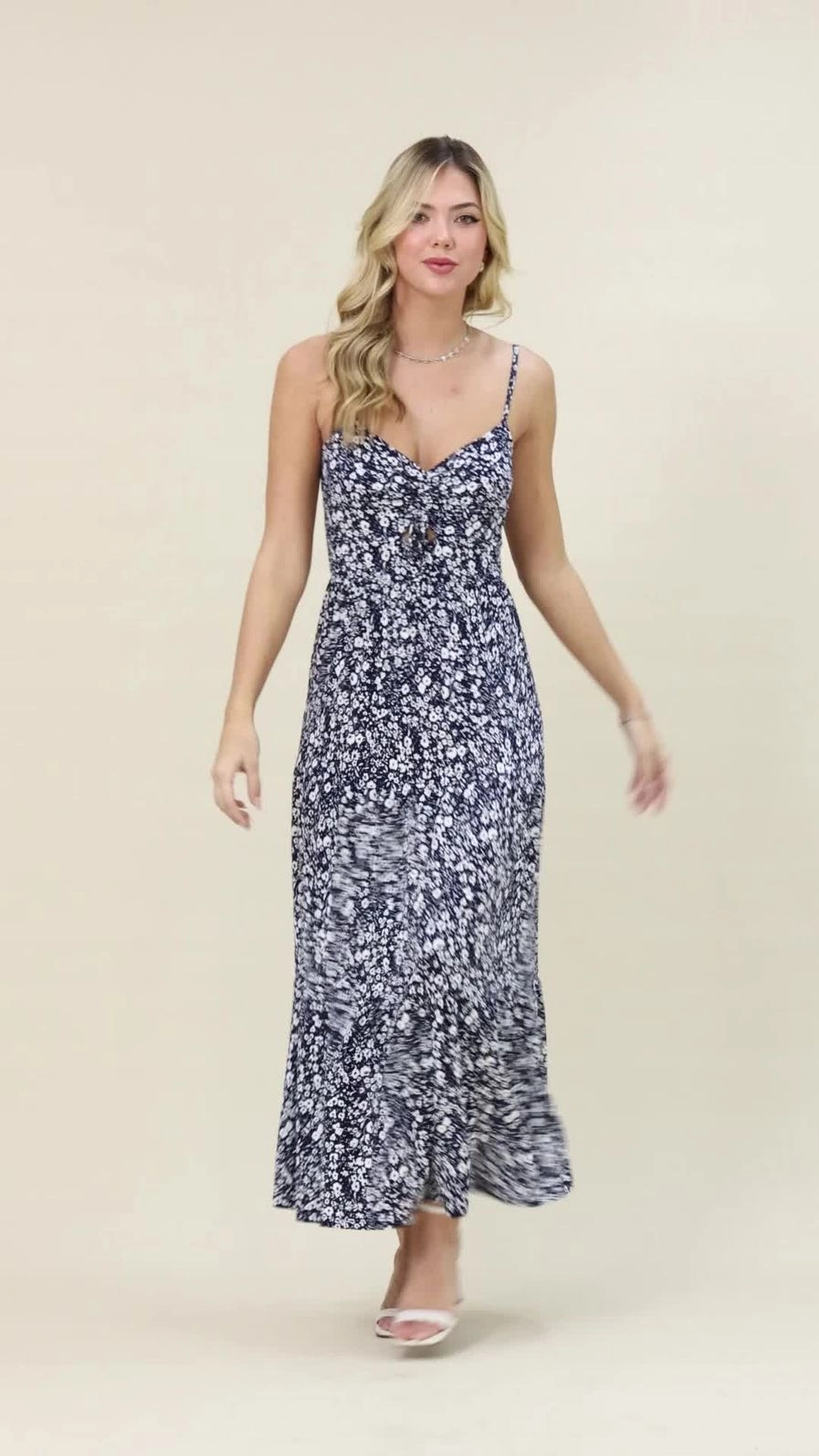 Vestido New Midi  Alça E Franzido Em Malha Estampa Liberty