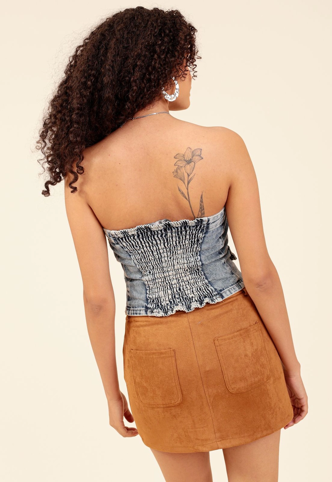 Cropped Jeans Decote Reto Com Botões E Lapela
