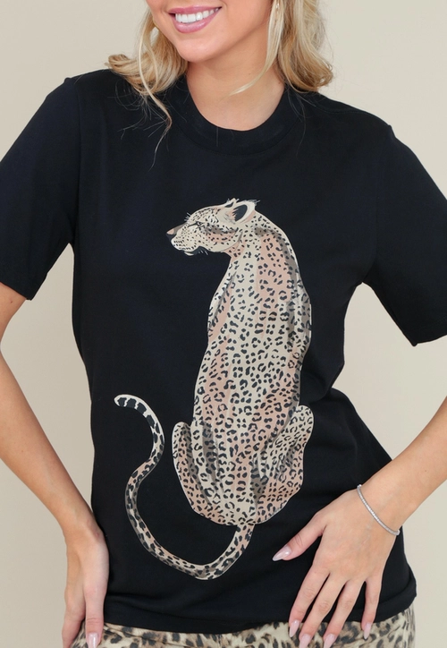 Blusa T-Shirt Manga Curta Leopardo
