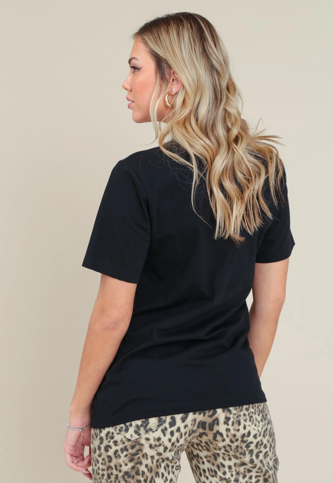Blusa T-Shirt Manga Curta Leopardo