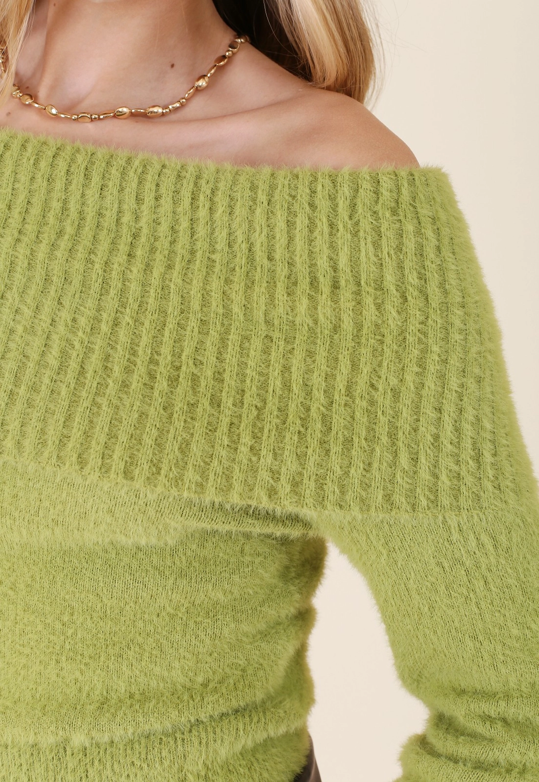 Blusa Tricô Pelinho Ombro A Ombro