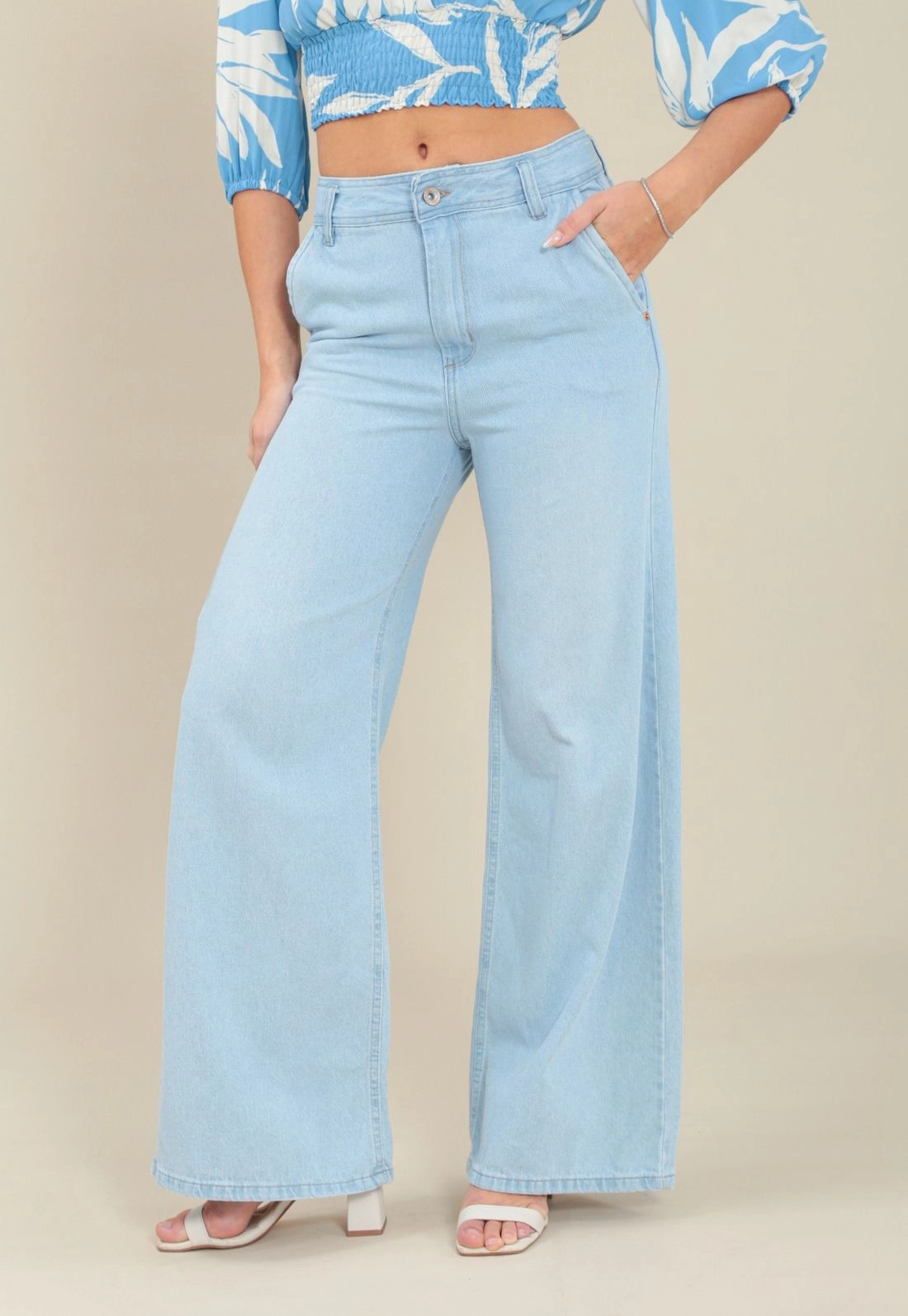 Calça Jeans Wide Leg Azul Claro