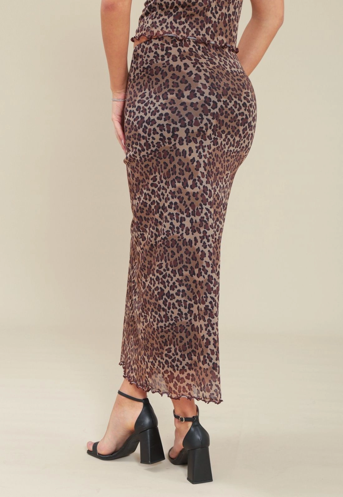 Saia Midi Tule Com Estampa Leopardo