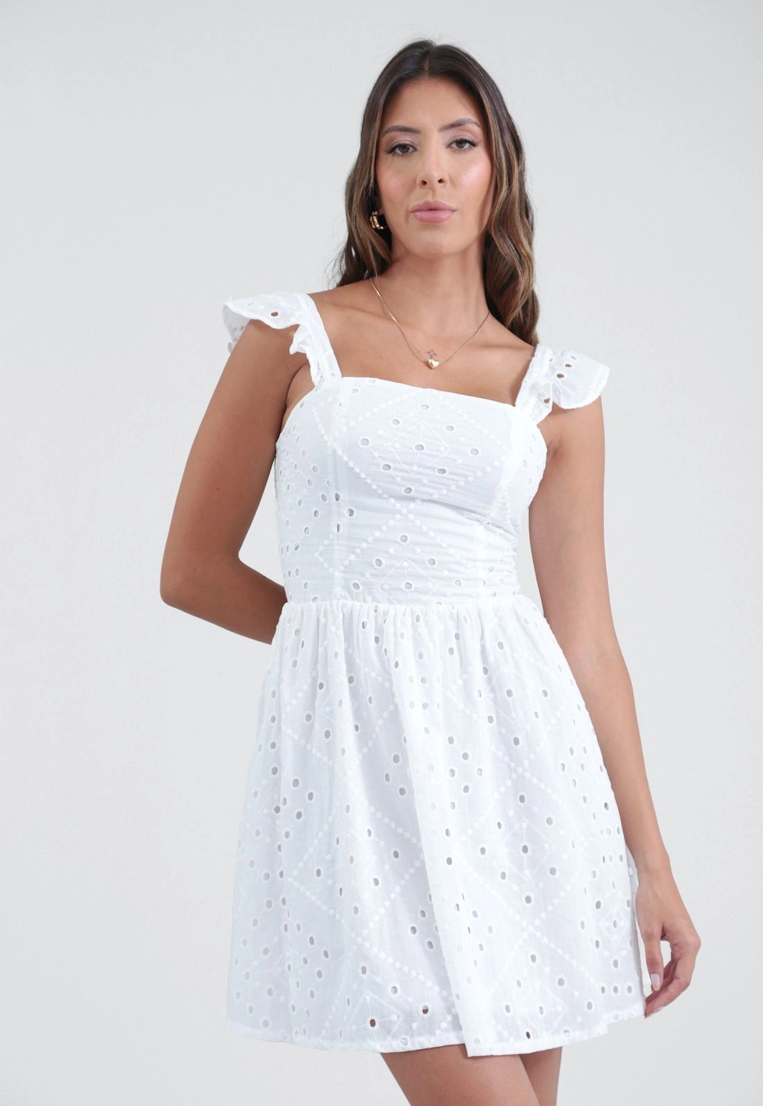 Vestido Curto Em Laise Alça Babados