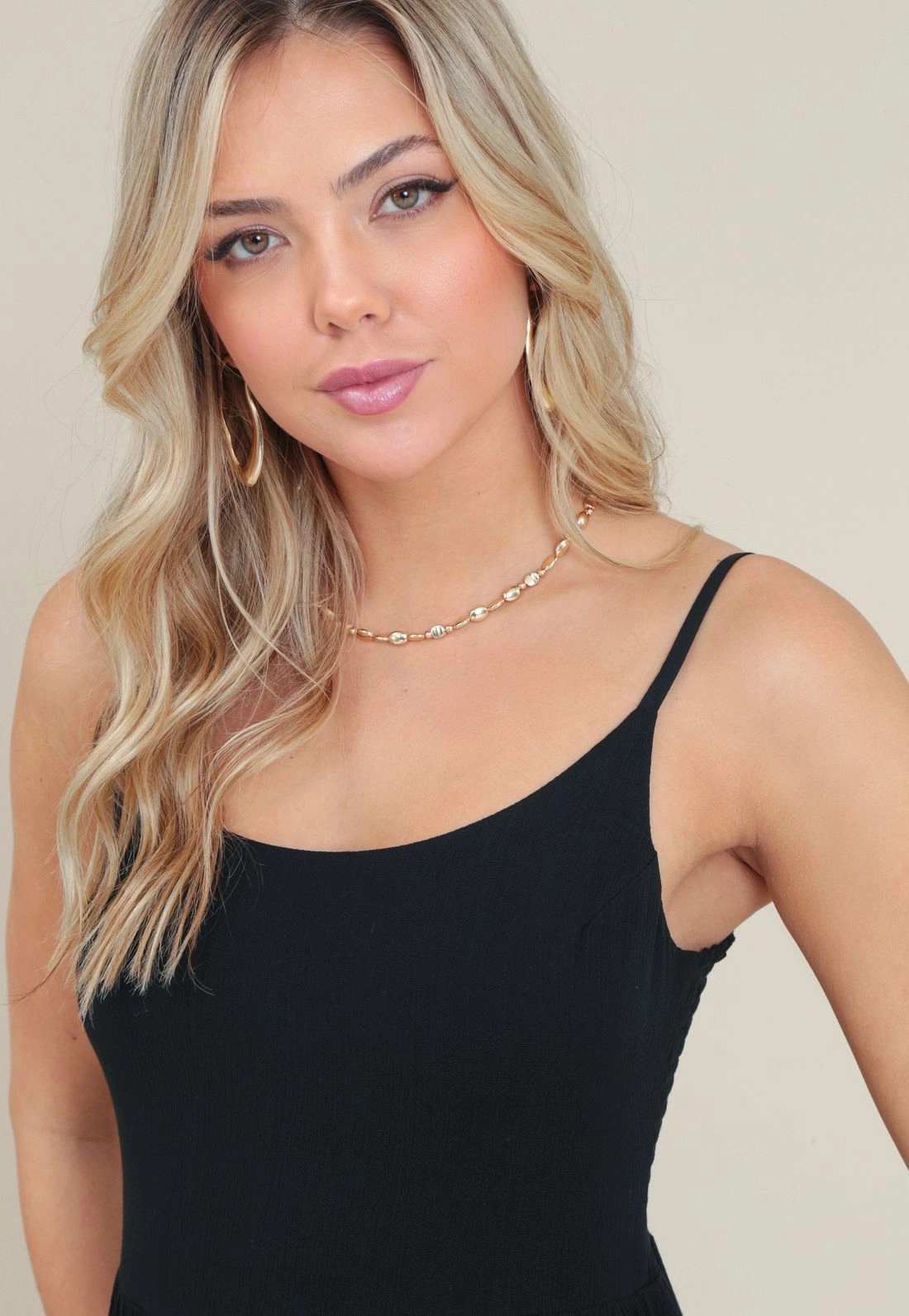 Vestido Em Viscose Texturizada Midi Com Alça E Recortes