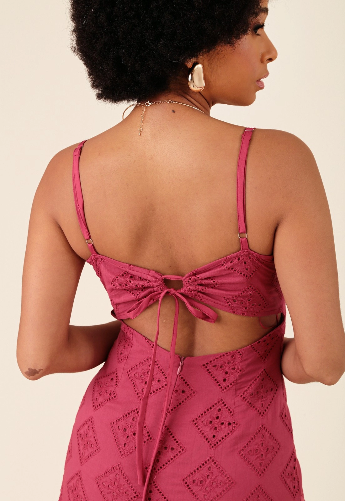 Vestido Longo Em Laise Com Recorte Busto