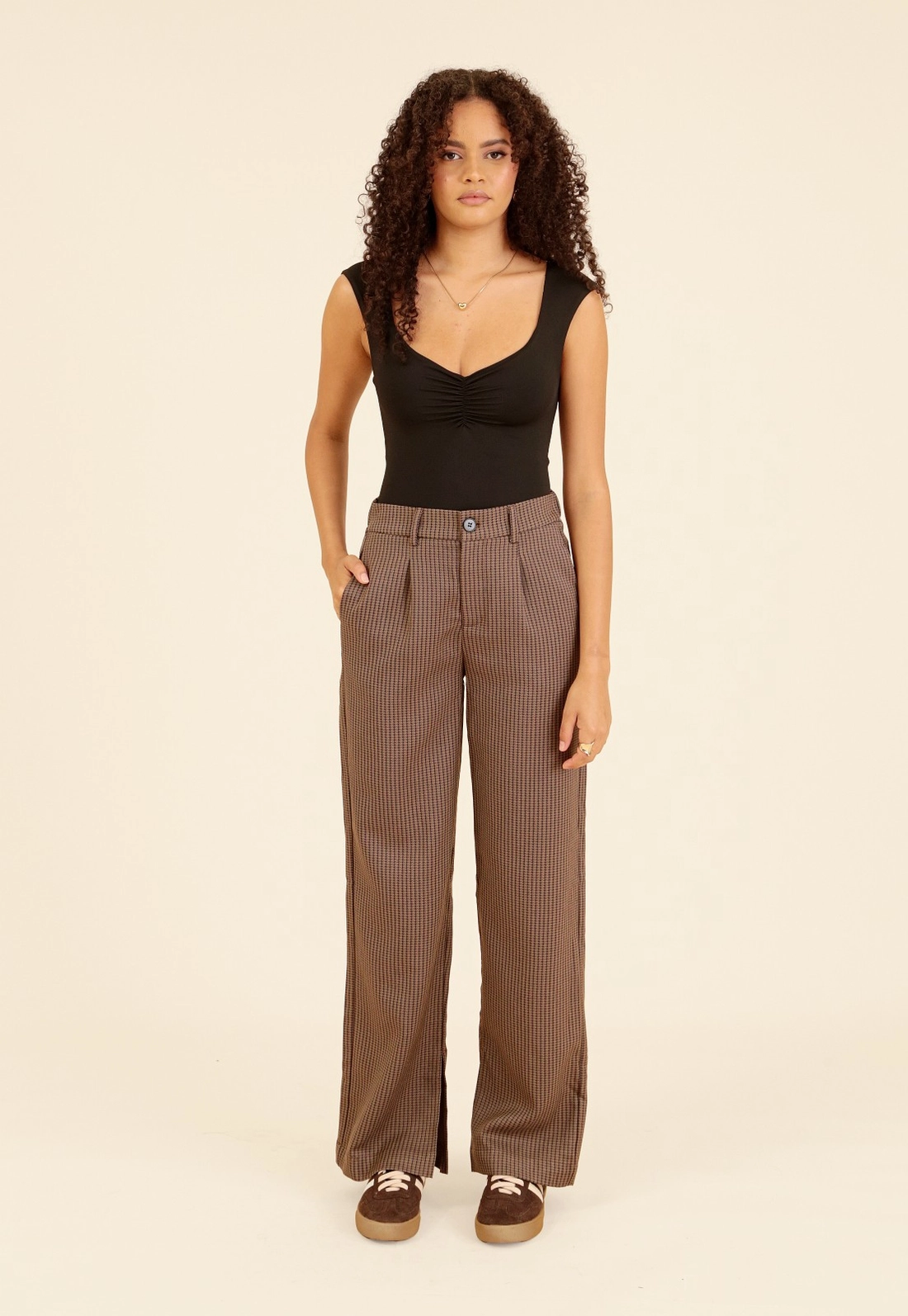 Calça Wide Leg Em Alfaiataria Xadrez
