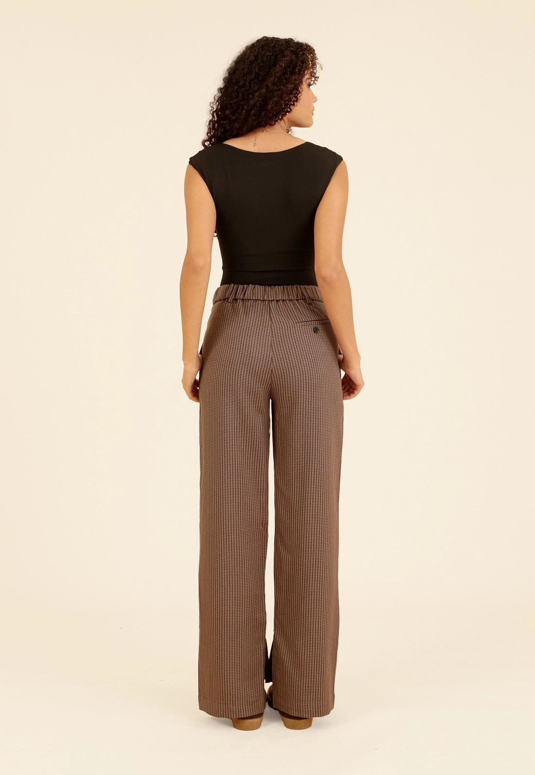 Calça Wide Leg Em Alfaiataria Xadrez