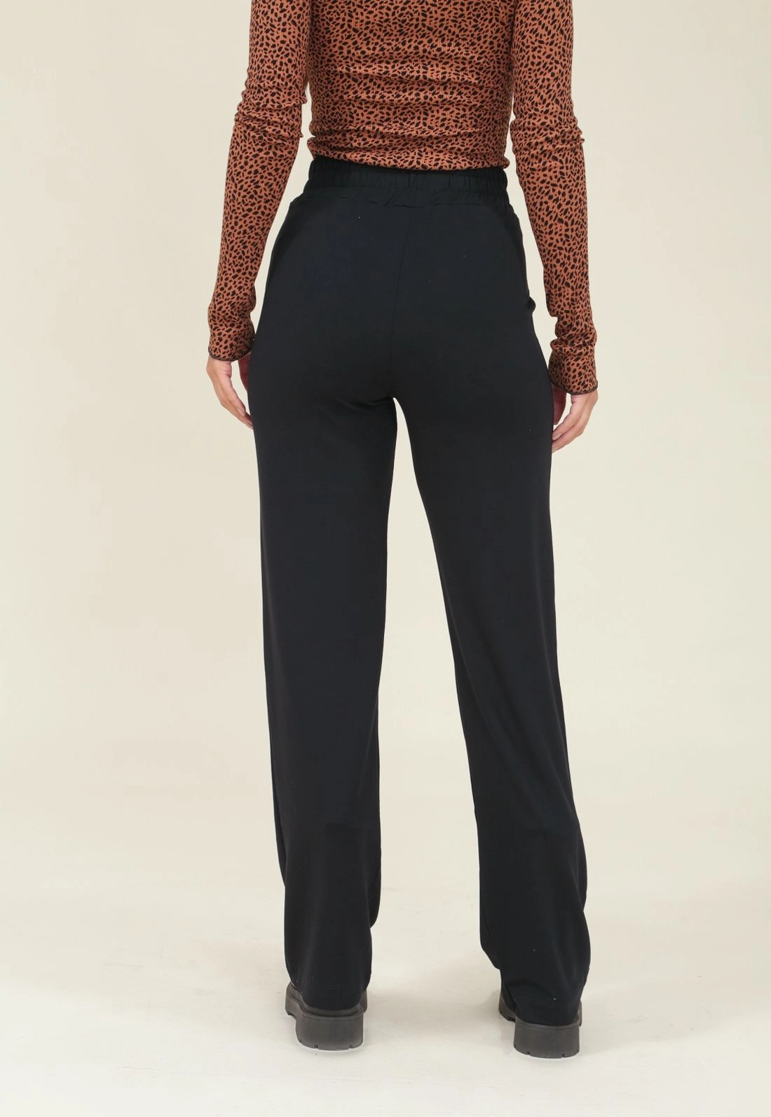 Calça Molecotton Wide Leg Com Bolso