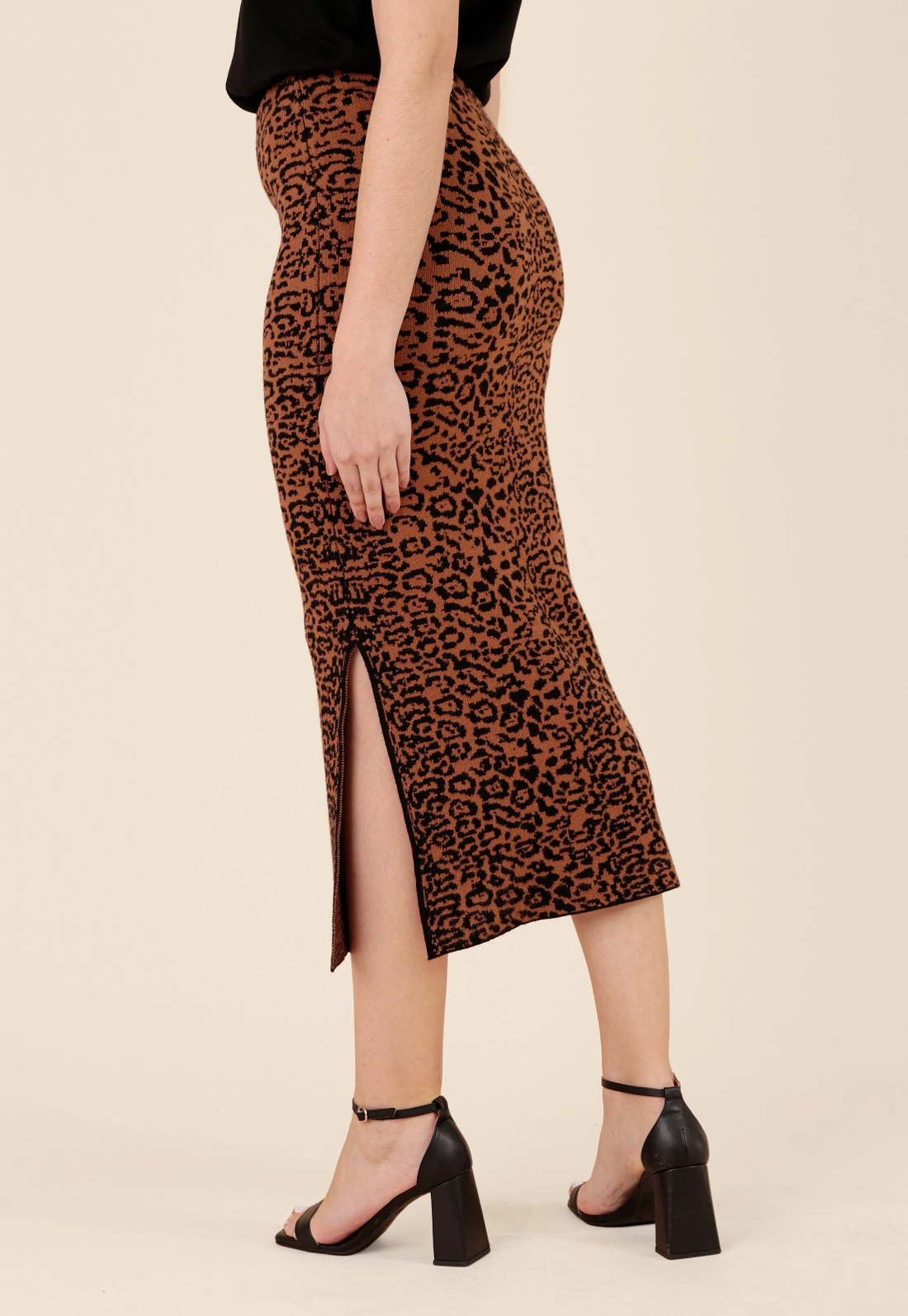 Saia Midi Em Tricô Jaquard Animal Print