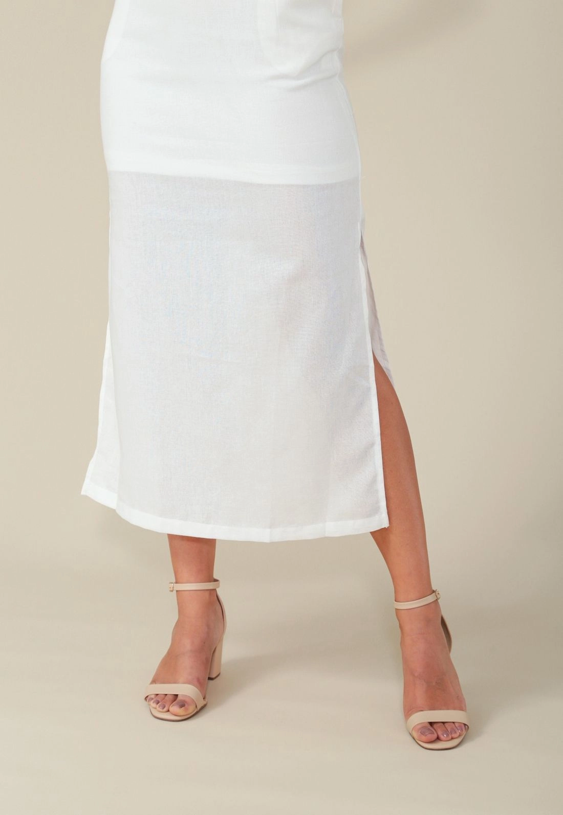 Vestido New Midi Alça Com Flor Aplicada Em Linho