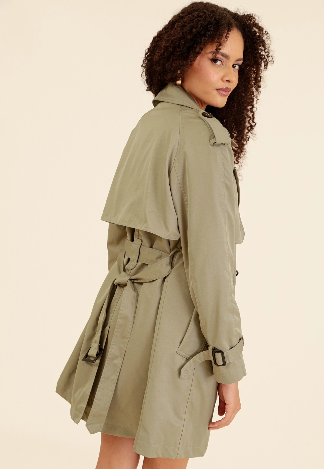 Trench Coat Alongado Com Faixa Botões