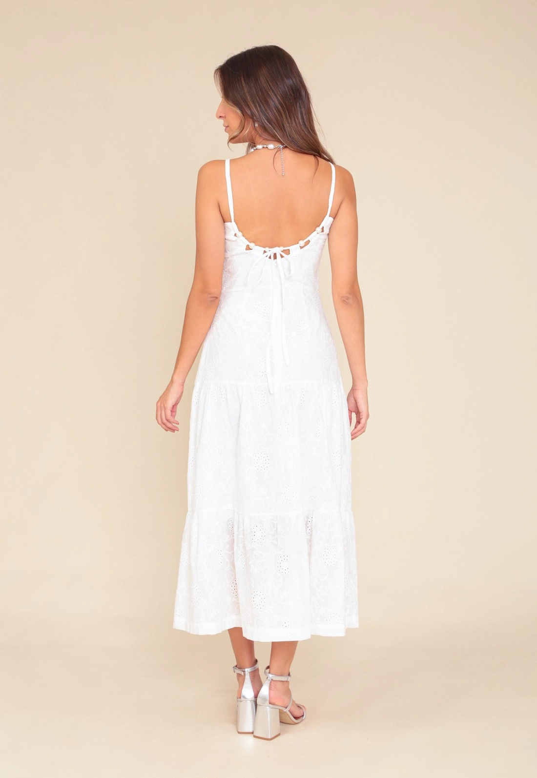 Vestido New Midi Em Laise Com Alças E Recortes