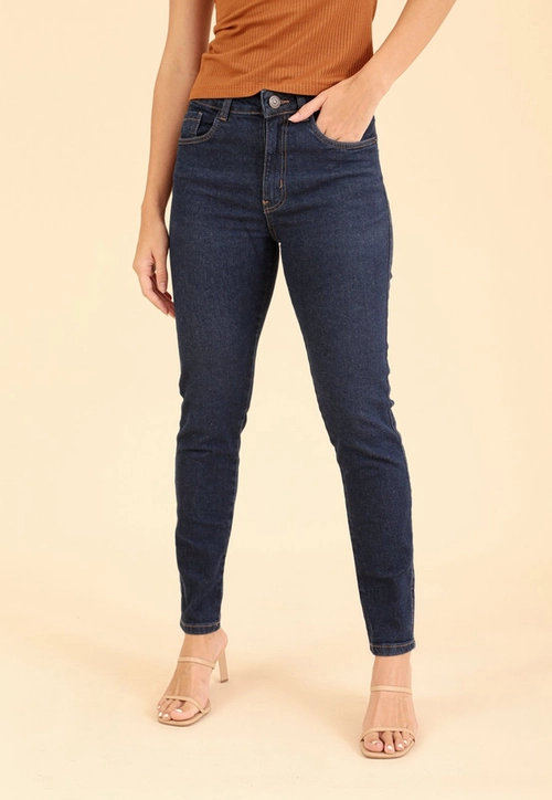 Calça Em Jeans Skinny Com Lycra