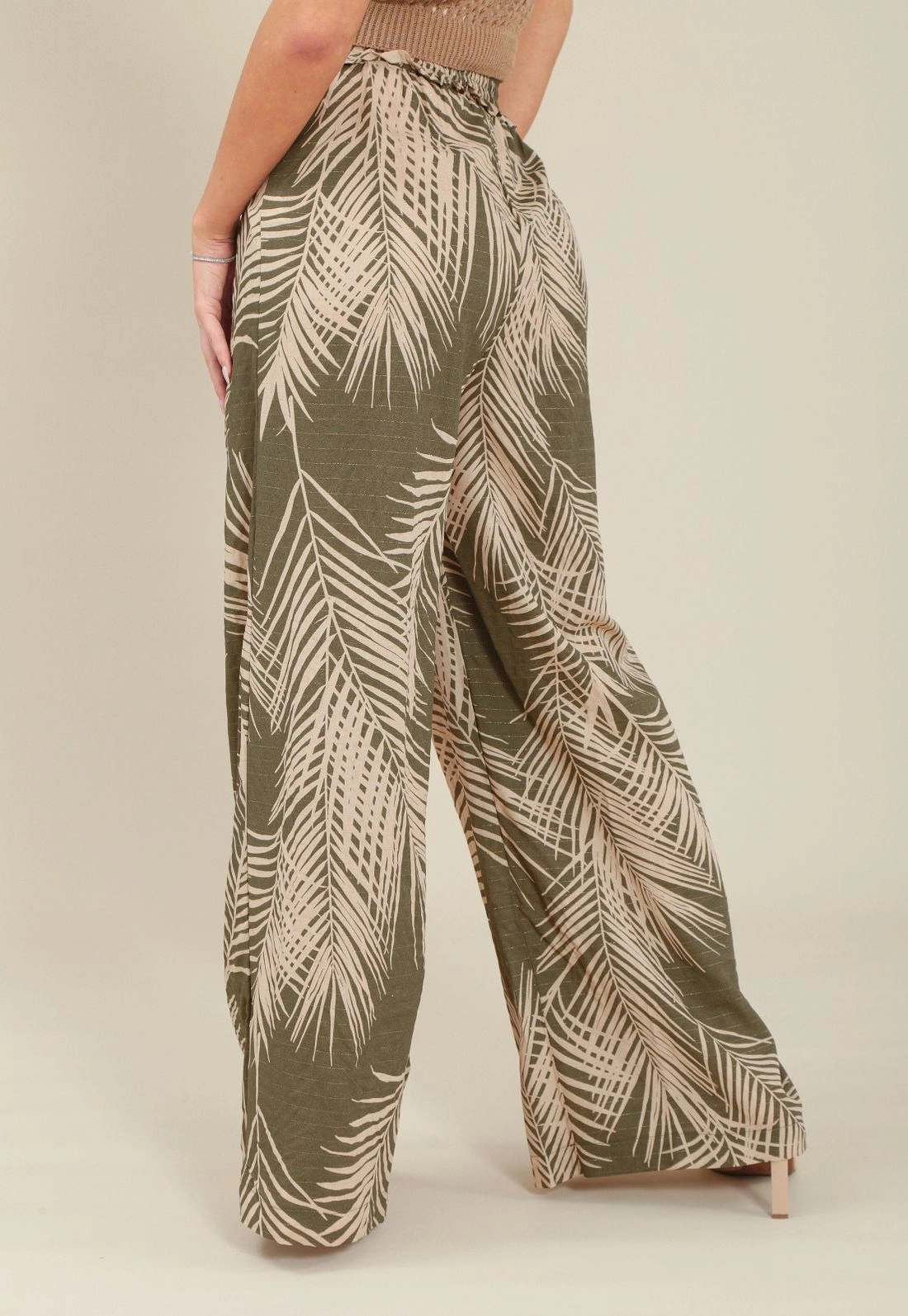 Calça Pantalona Em Viscose Com Lurex Estampa Folhagem
