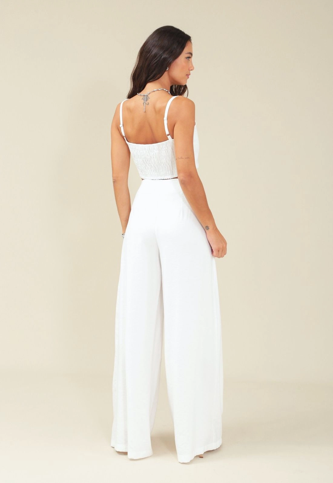 Calça Alfaiataria Pantalona Com Pregas