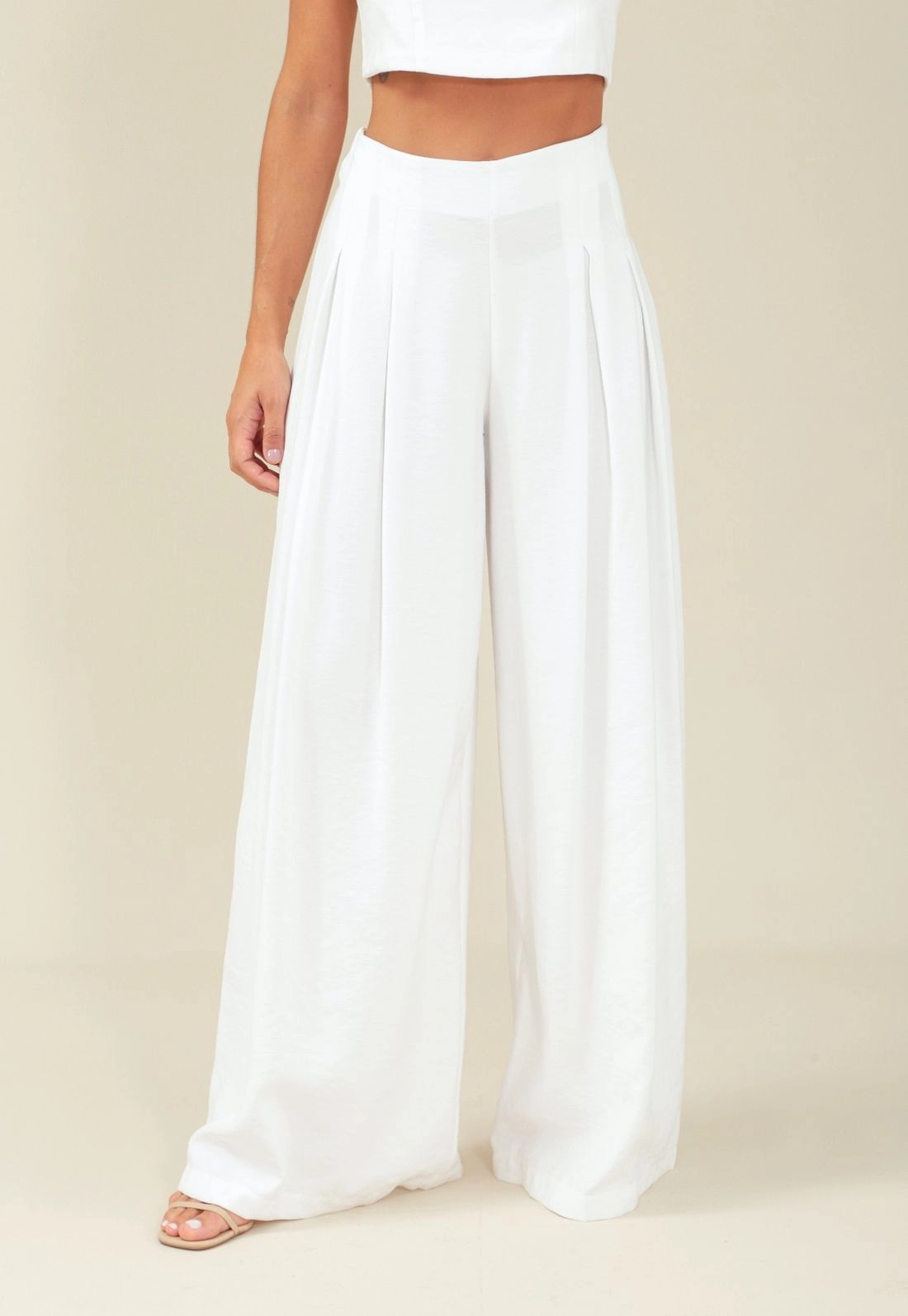 Calça Alfaiataria Pantalona Com Pregas