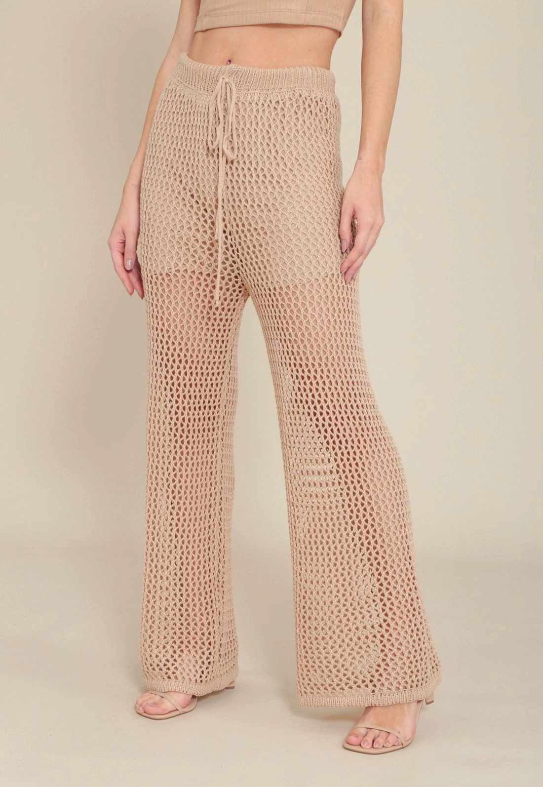 Calça Vazada Em Tricô Com Cordão No Cós