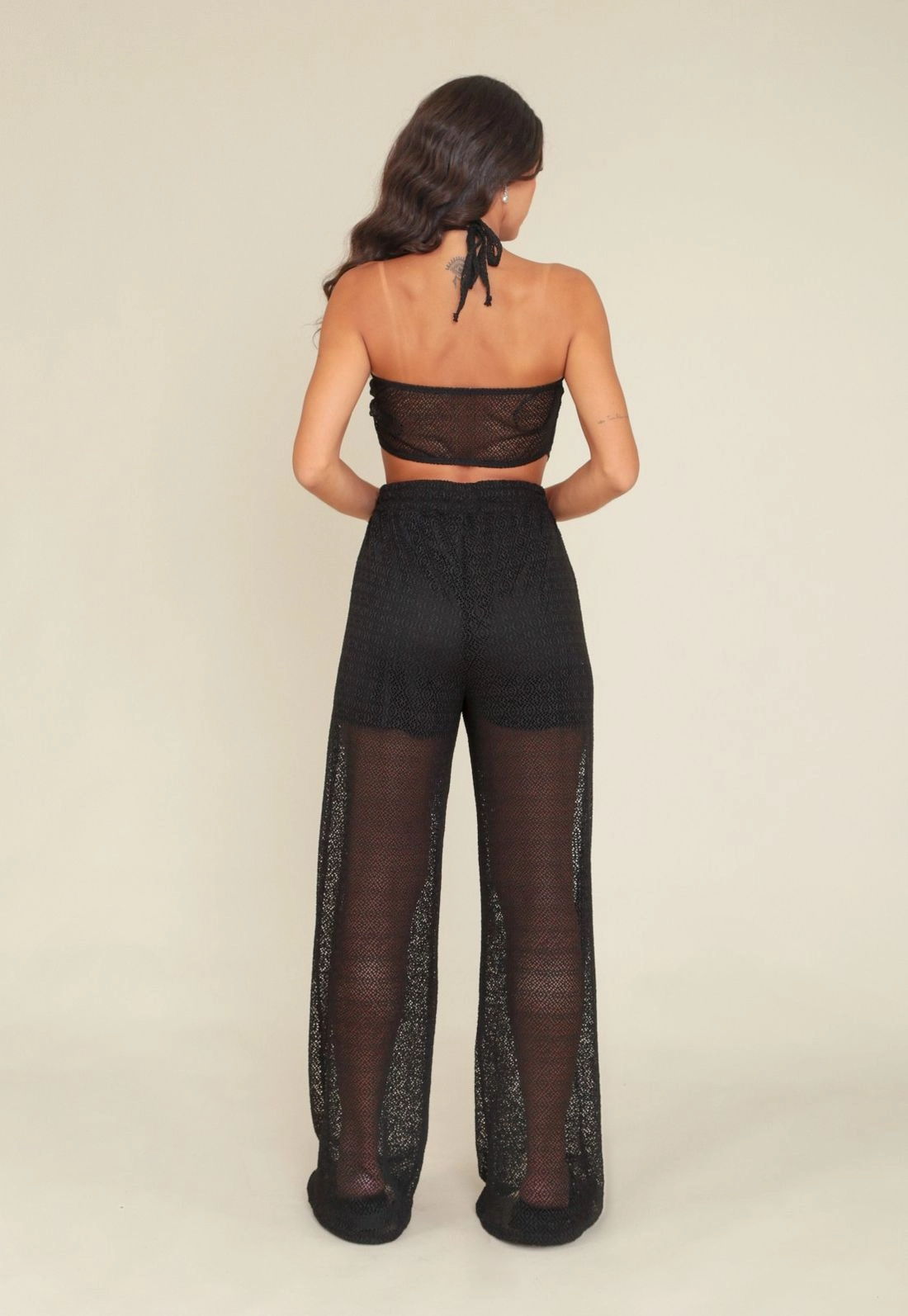 Calça Em Malha Rendada Wide Leg Com Forro