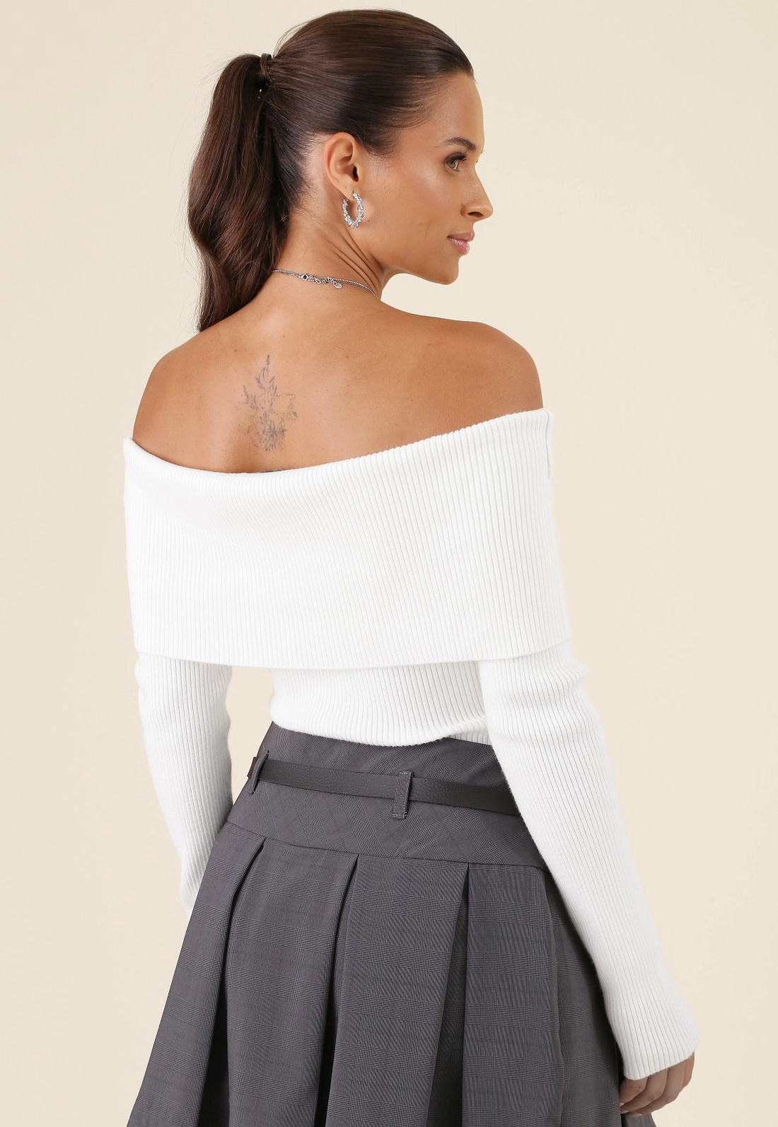Blusa Tricô Canelado Ombro A Ombro Manga Longa