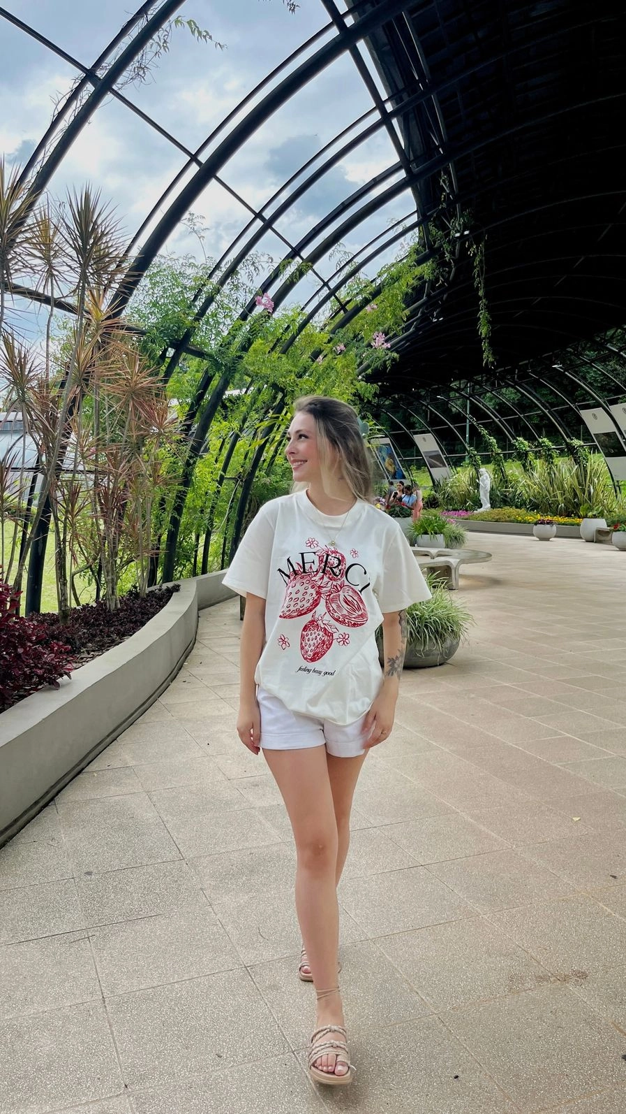 T-Shirt Oversize Em Meia Malha Merci